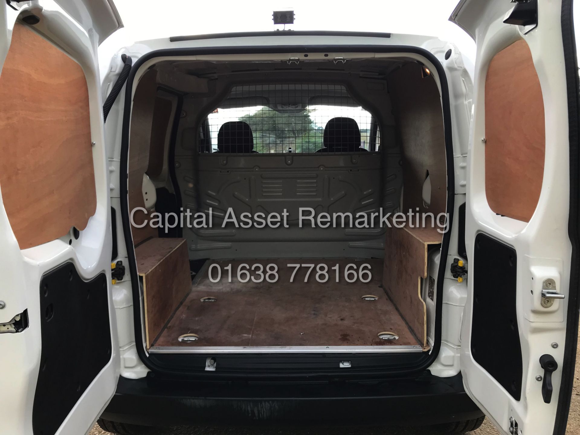 (ON SALE) PEUGEOT BIPPER *PROFESSIONAL EDITION* PANEL VAN (2016) 1 COMPANY OWNER FSH - Image 21 of 30
