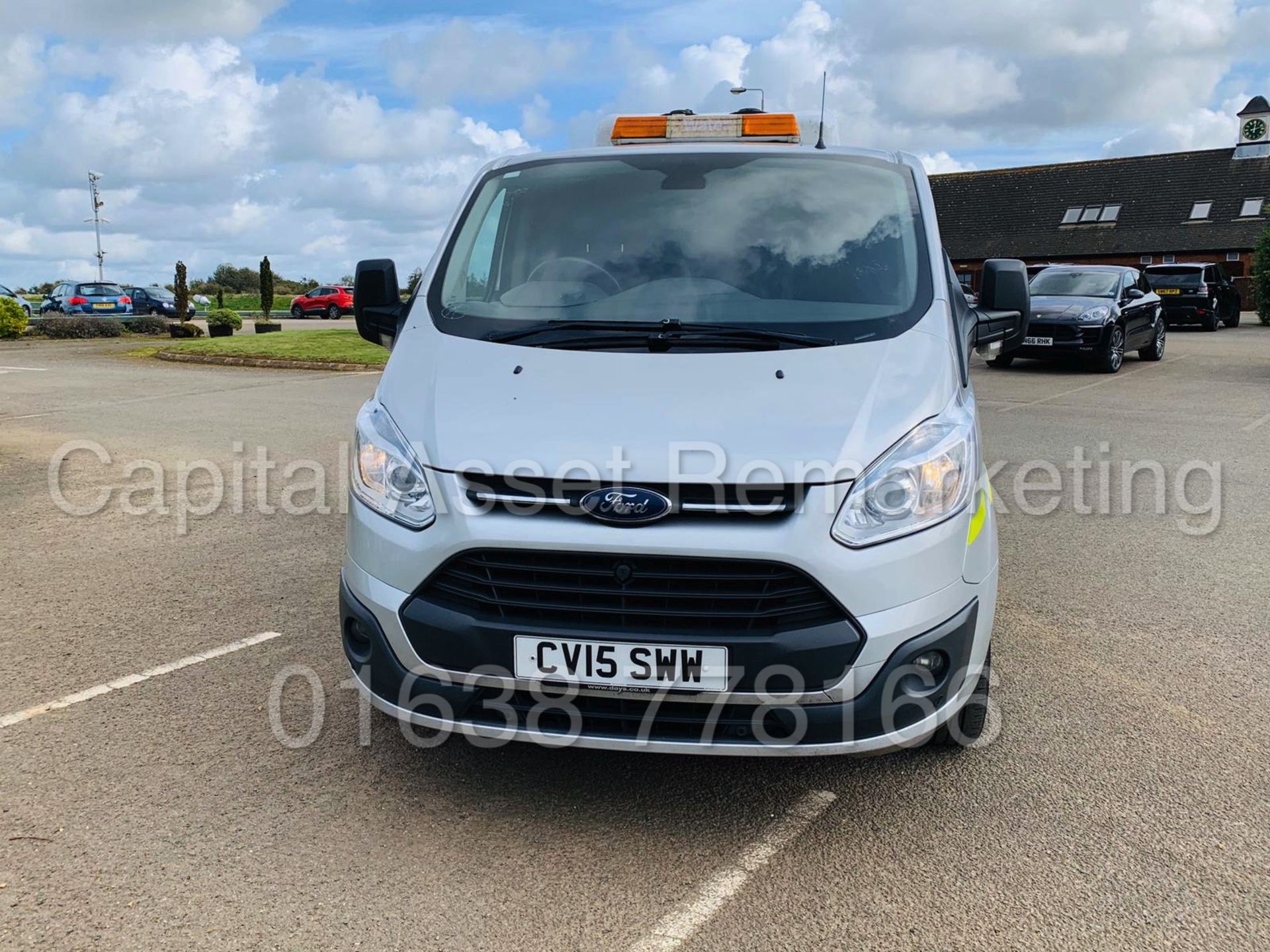 FORD TRANSIT CUSTOM *TREND EDITION* SWB REFRIGERATED VAN (2015) '2.2 TDCI - 100 BHP - 6 SPEED' - Image 3 of 45