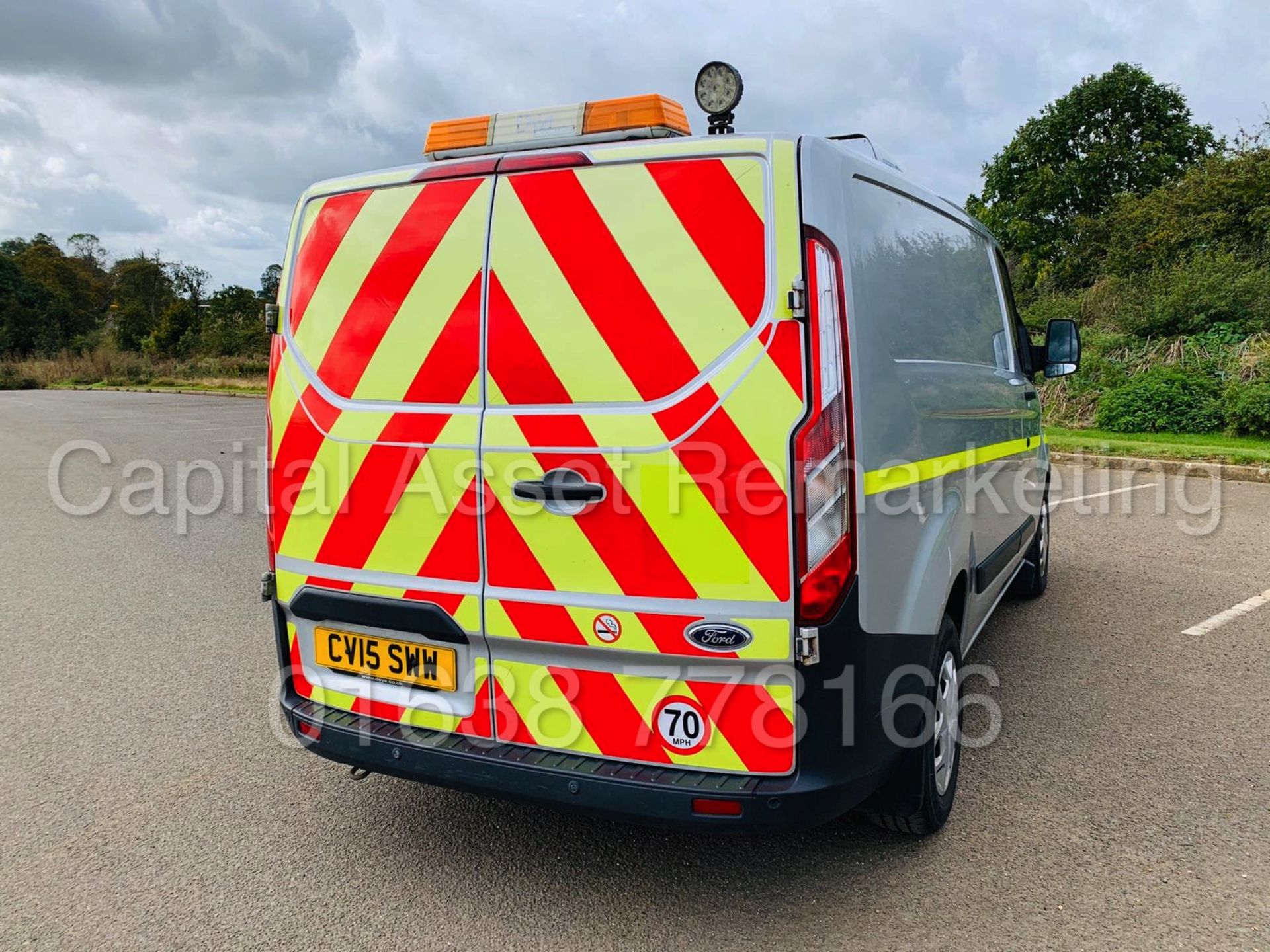 FORD TRANSIT CUSTOM *TREND EDITION* SWB REFRIGERATED VAN (2015) '2.2 TDCI - 100 BHP - 6 SPEED' - Image 10 of 45