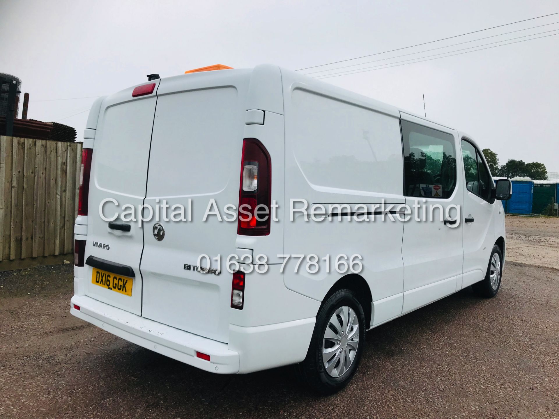 (ON SALE) VAUXHALL VIVARO *SPORTIVE* LWB 6 SEATER DUELINER / CREW VAN (2016) '1.6 CDTI-STOP/START' - Image 7 of 41