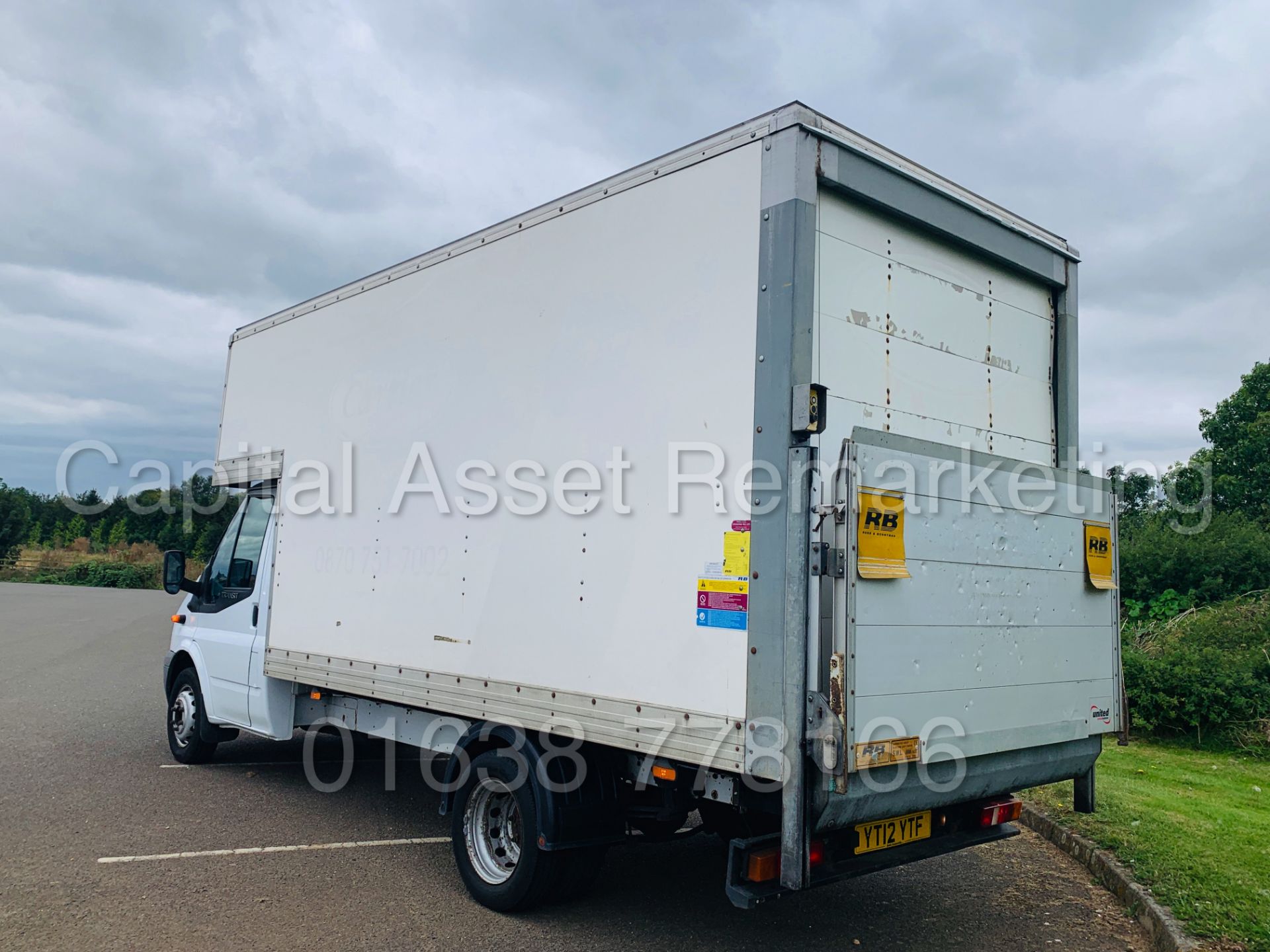 FORD TRANSIT T350L *LWB - LUTON / BOX VAN* (2012) '2.2 TDCI -125 BHP- 6 SPEED' *TAIL-LIFT* - Image 9 of 37