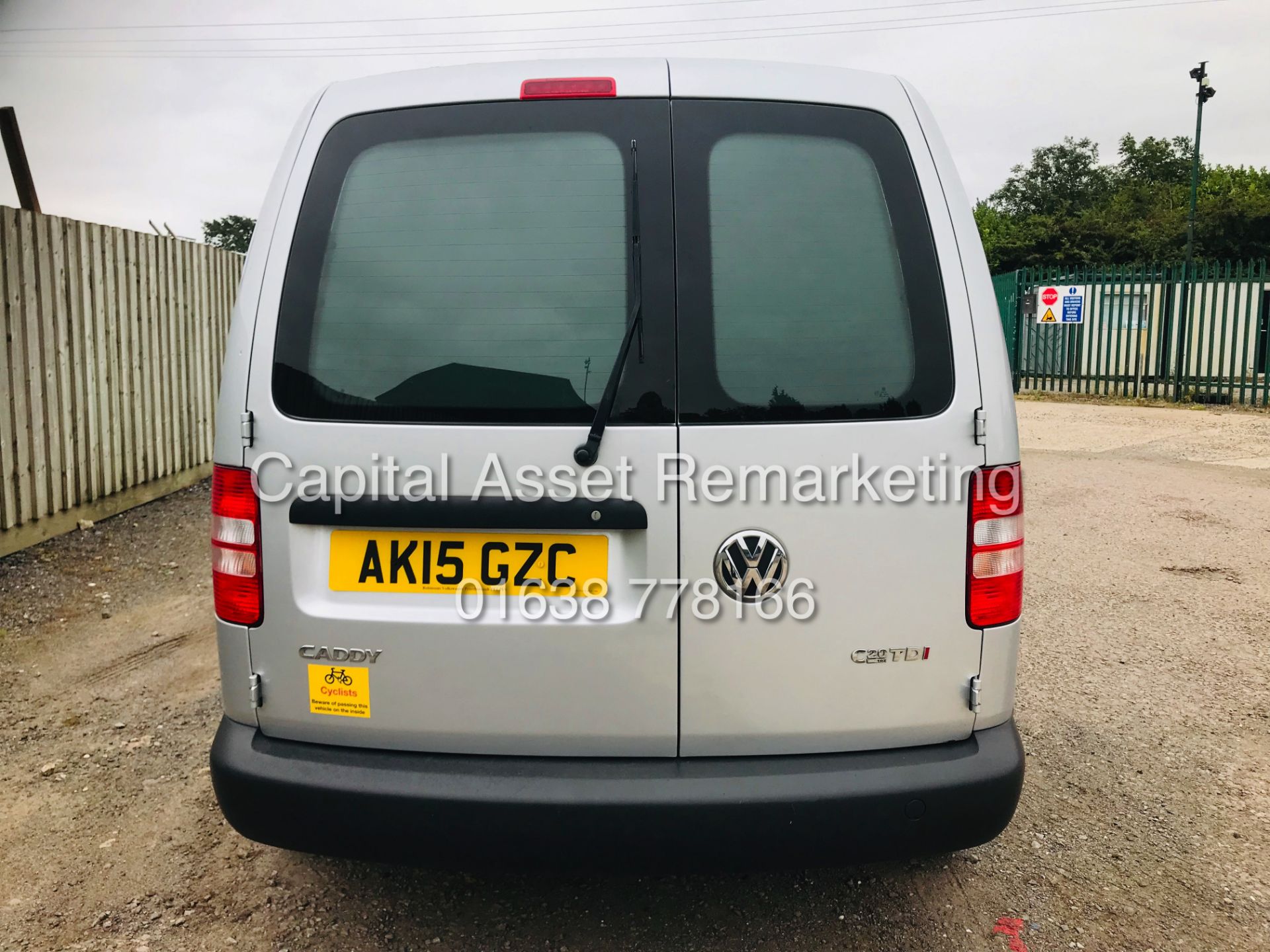 On Sale VOLKSWAGEN CADDY *SPORTY VAN* SWB PANEL VAN (2015 - NEW MODEL) 1.6 TDI - 102 BHP **AIR CON** - Image 8 of 18