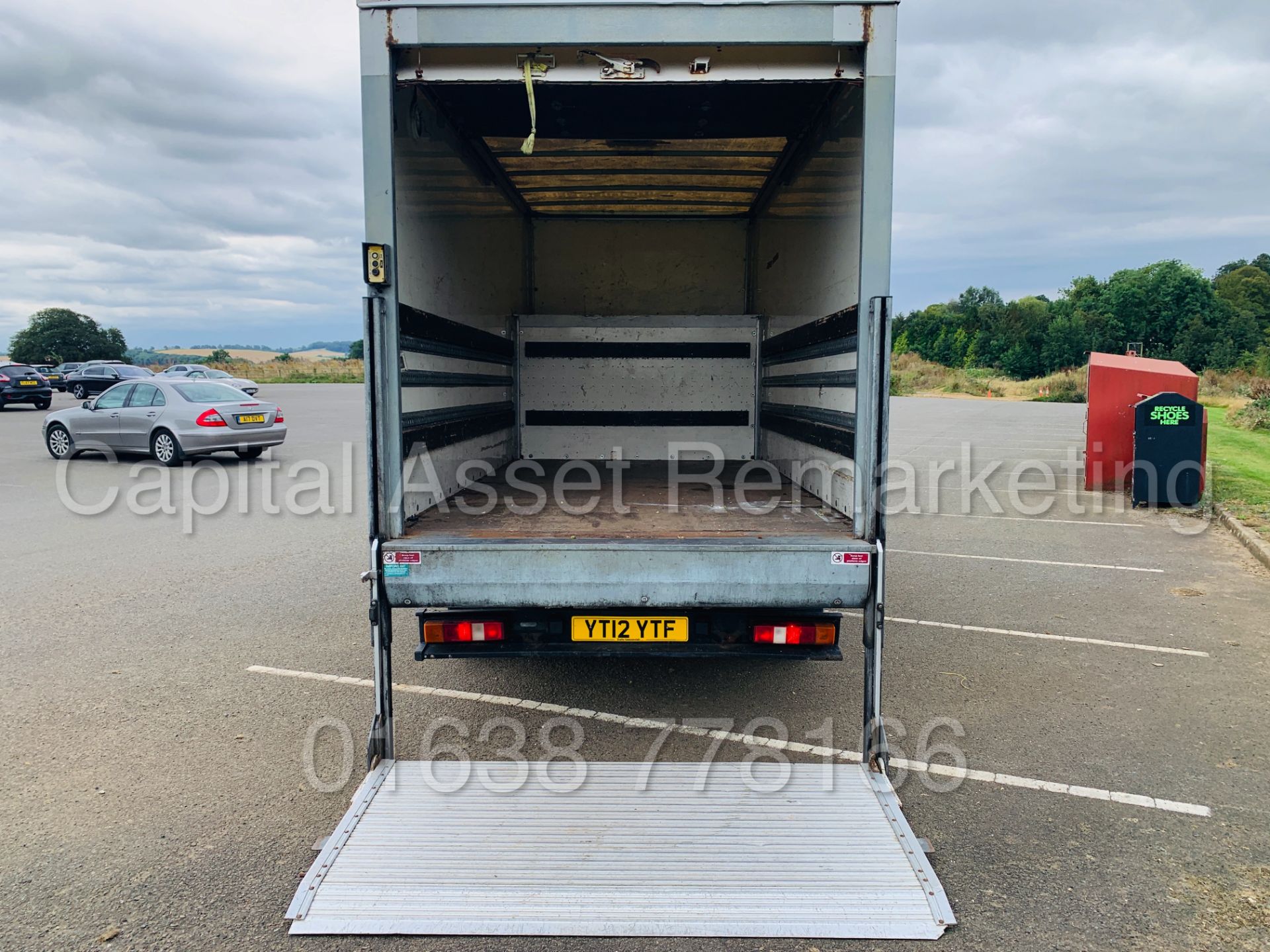 FORD TRANSIT T350L *LWB - LUTON / BOX VAN* (2012) '2.2 TDCI -125 BHP- 6 SPEED' *TAIL-LIFT* - Image 21 of 37