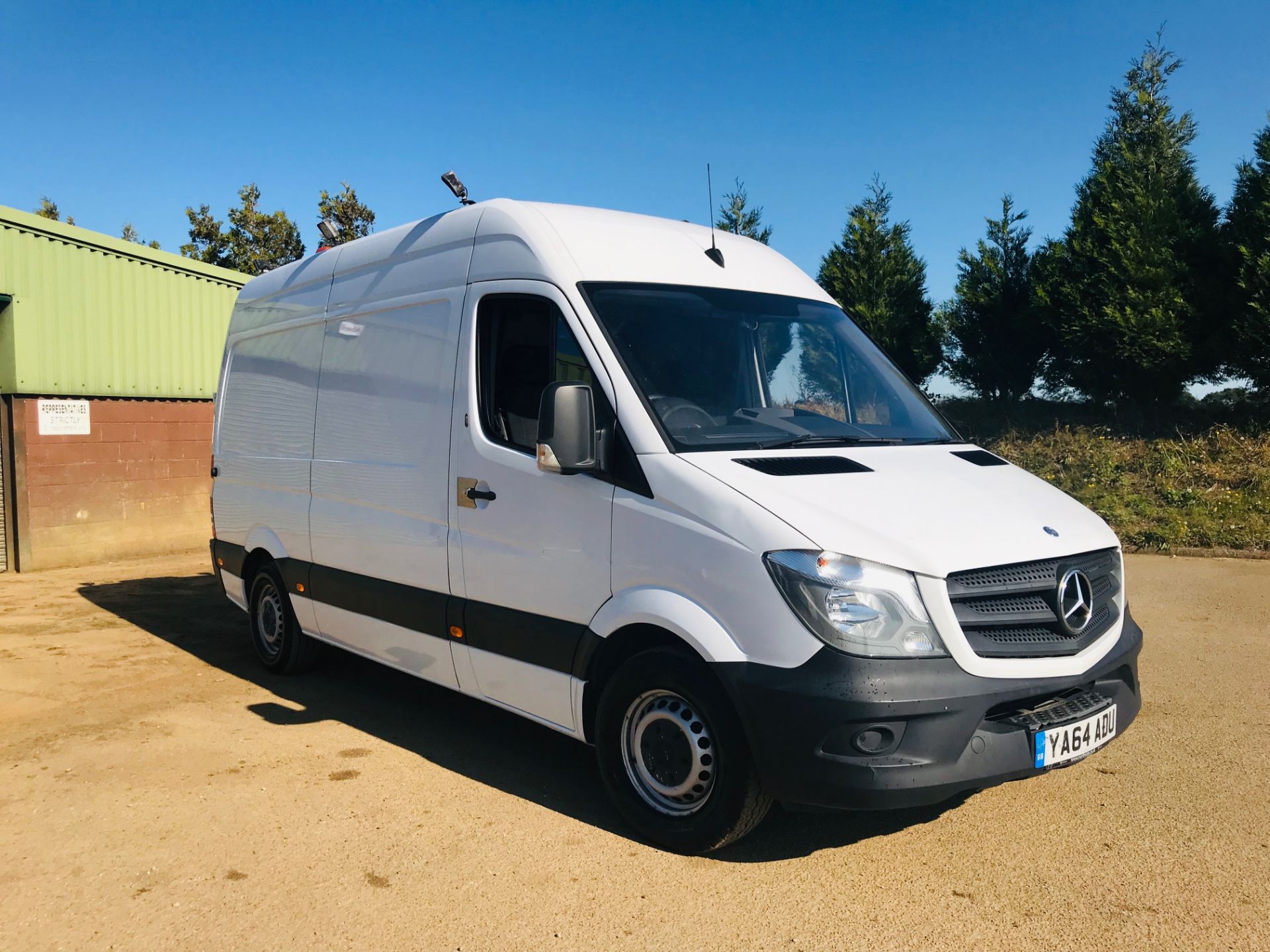 MERCEDES-BENZ SPRINTER 313 CDI *MWB HI-ROOF -WELFARE / MESSING UNIT* (FULLY EQUIPT) 1 OWNER FROM NEW - Image 3 of 27