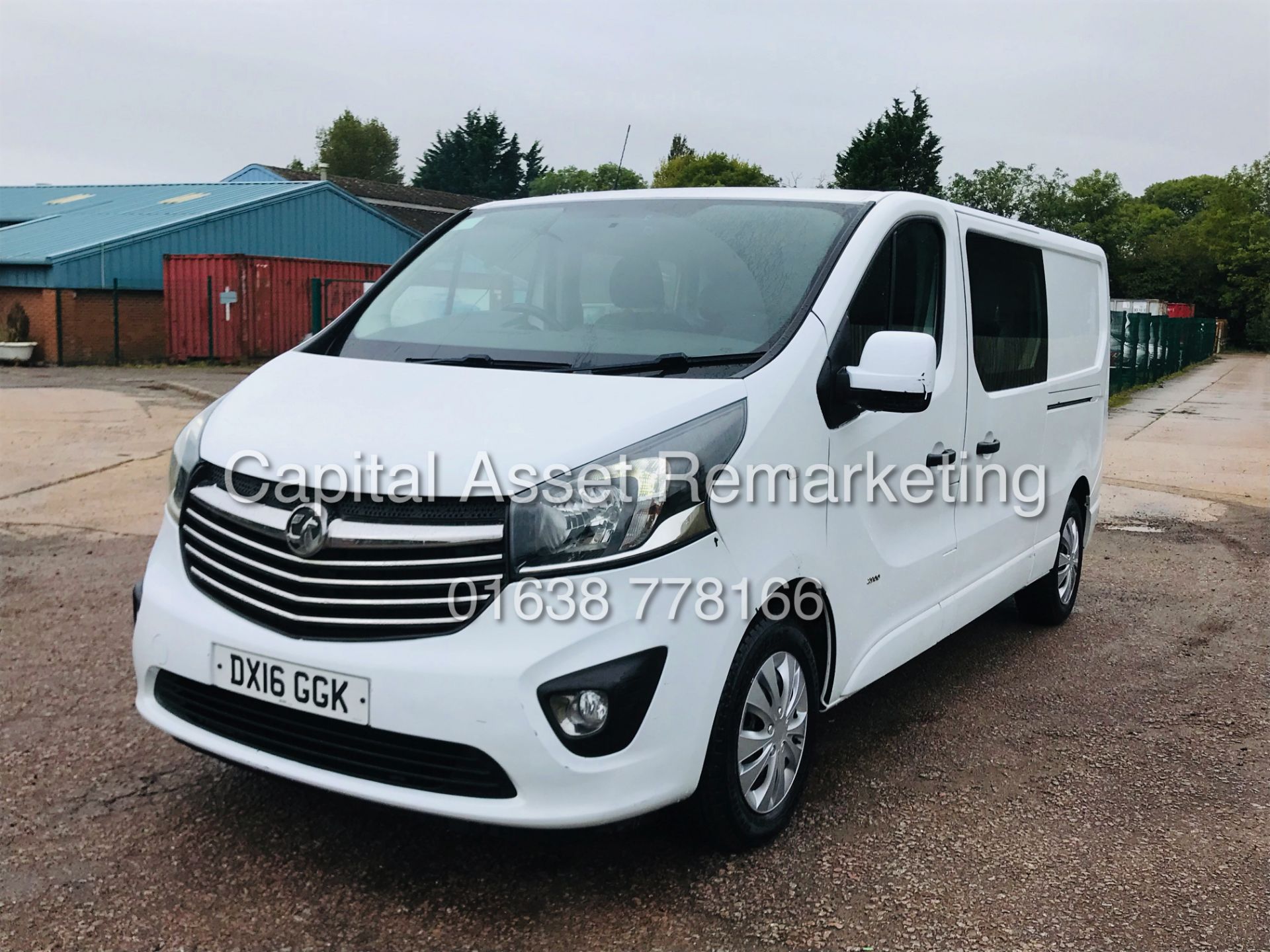 (ON SALE) VAUXHALL VIVARO *SPORTIVE* LWB 6 SEATER DUELINER / CREW VAN (2016) '1.6 CDTI-STOP/START' - Image 2 of 41