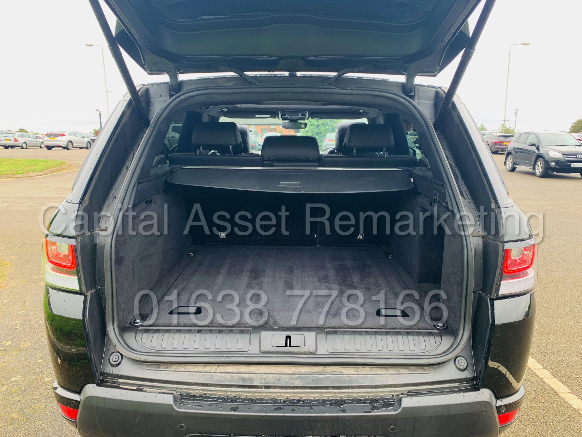 (ON SALE) RANGE ROVER SPORT *AUTOBIOGRAPHY DYNAMIC* (67 RG ) '3.0 SDV6 - 8S AUTO' **ULTIMATE SPEC** - Image 29 of 68