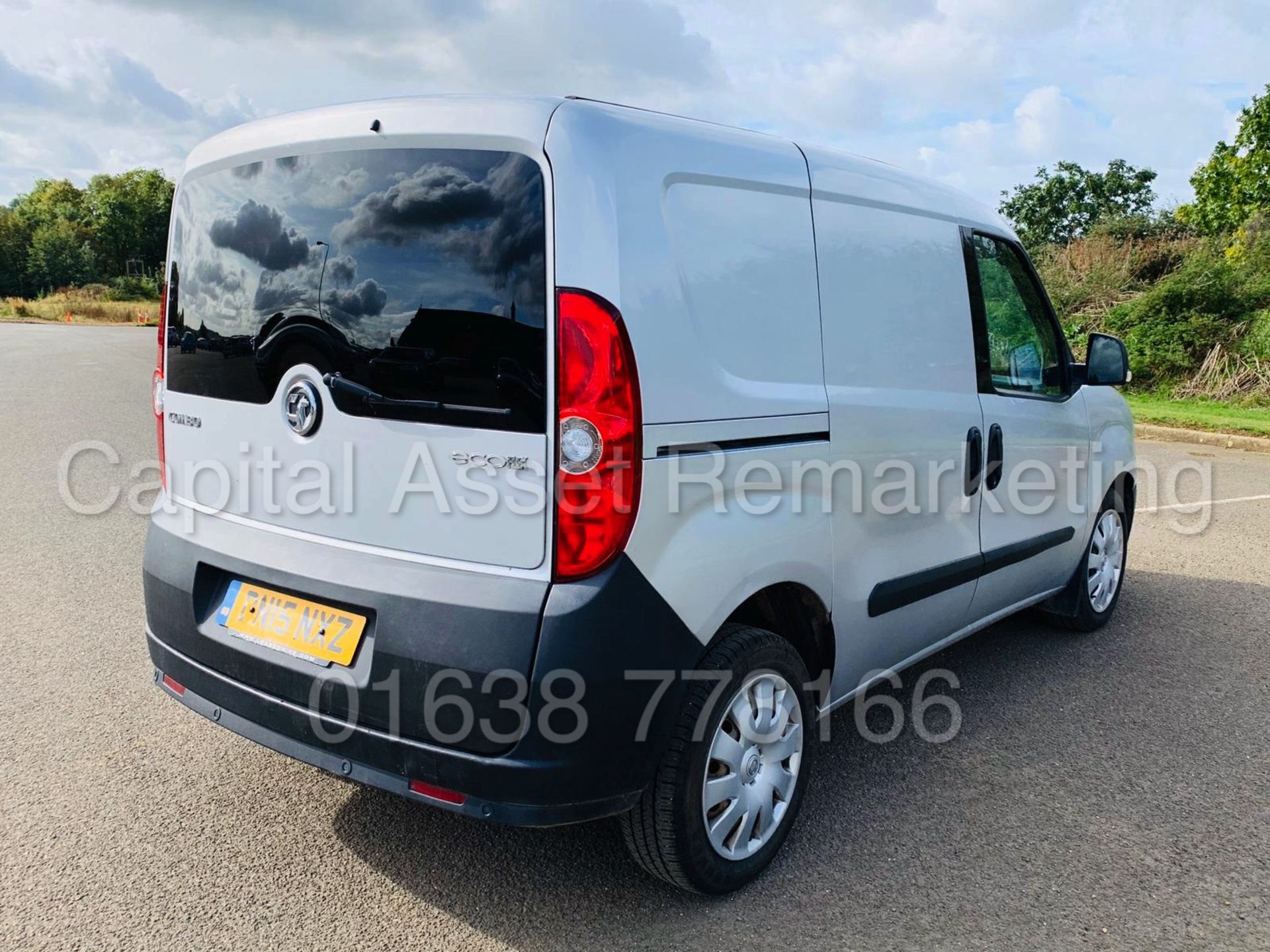 (On Sale) VAUXHALL COMBO 2300 *SWB - 5 SEATER CREW* (2015 - NEW MODEL) 'CDTI - STOP/START' *A/C* - Image 7 of 31