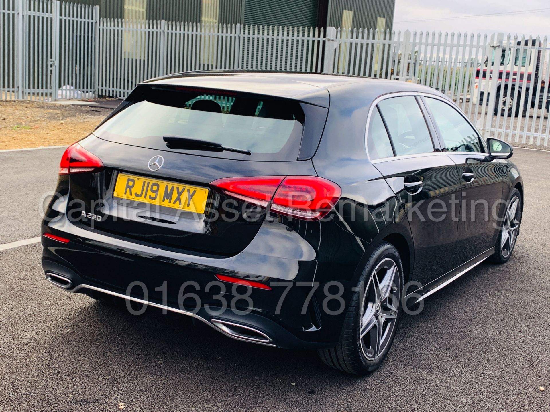 MERCEDES-BENZ A220 *AMG LINE* 5 DOOR HATCHBACK (2019 - NEW MODEL) '2.0 PETROL - 190 BHP -AUTO' *WOW* - Image 11 of 45