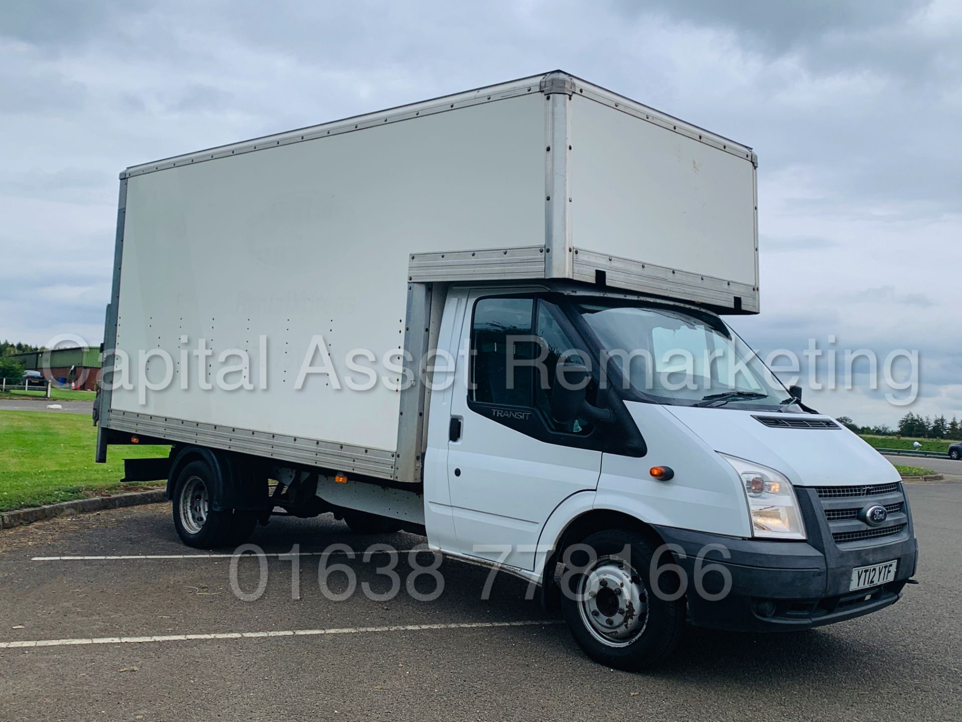 FORD TRANSIT T350L *LWB - LUTON / BOX VAN* (2012) '2.2 TDCI -125 BHP- 6 SPEED' *TAIL-LIFT* - Image 2 of 37