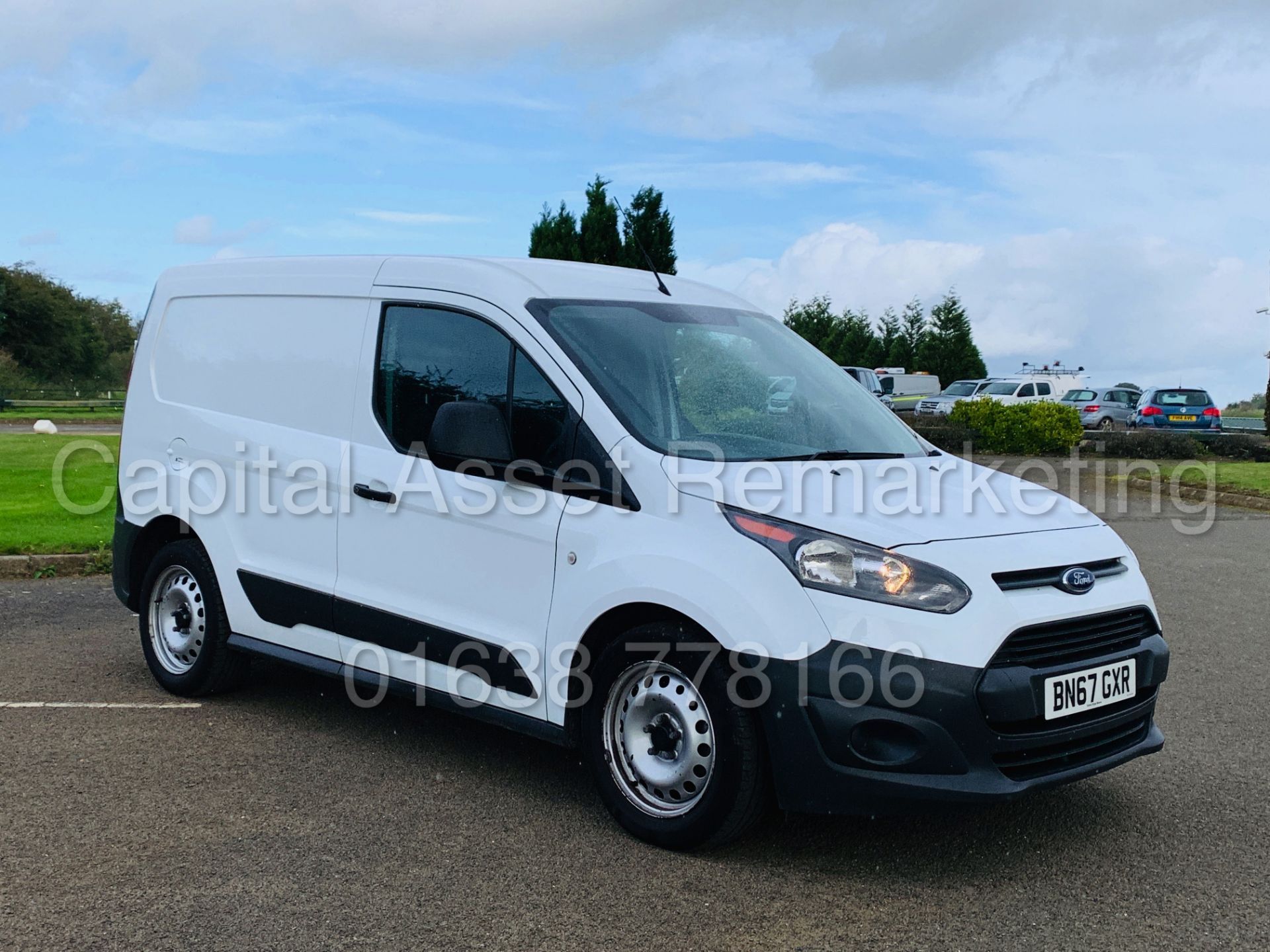 FORD TRANSIT CONNECT 75 T200 *SWB - PANEL VAN* (2018 MODEL) '1.5 TDCI - EURO 6 COMPLIANT' (1 OWNER)