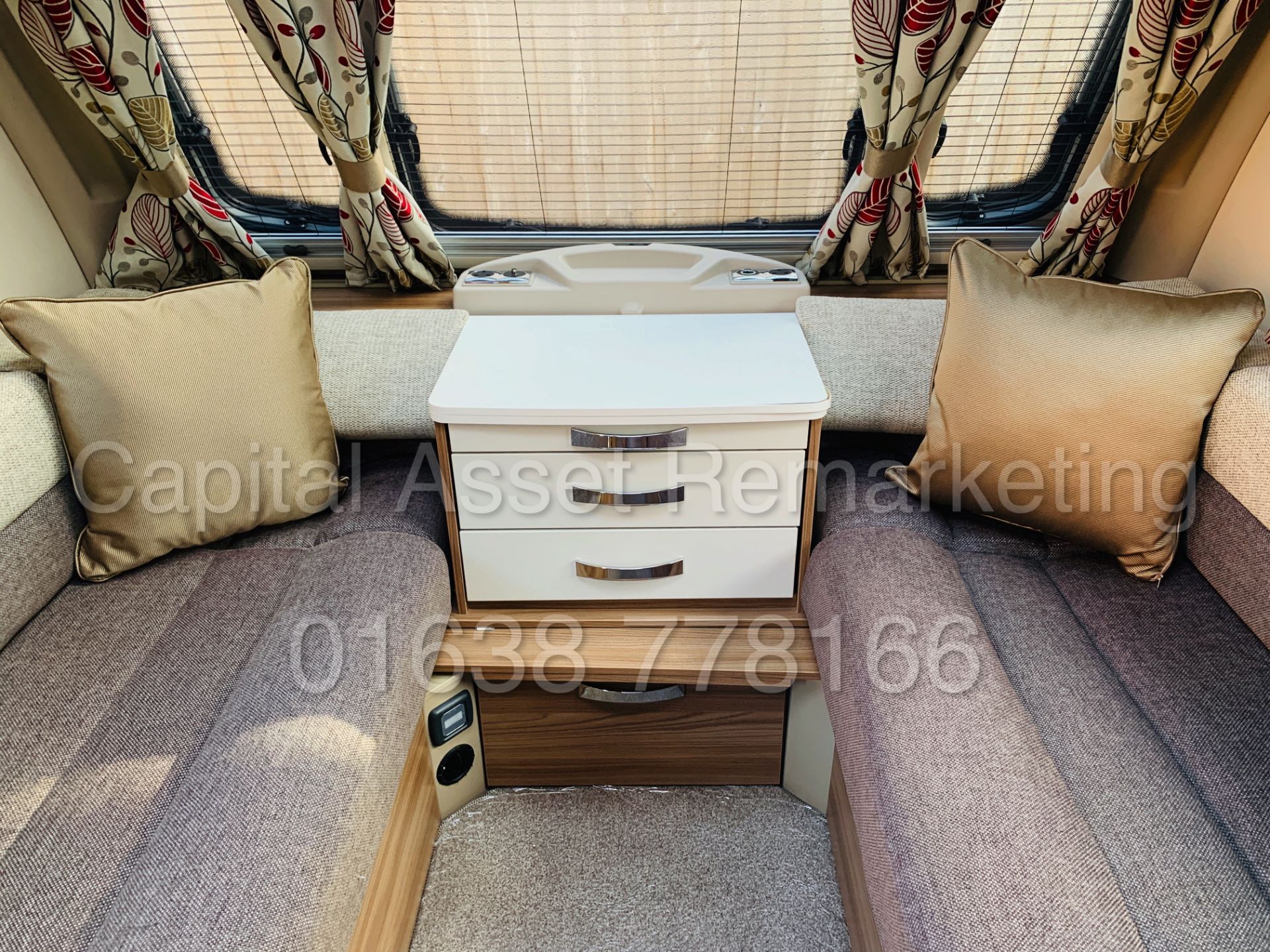 SWIFT ADVENTURA Q6FB *6 BERTH LUXURY TOURING CARAVAN* (2019) UPGRADED DIAMOND PACKAGE *MASSIVE SPEC* - Image 22 of 37