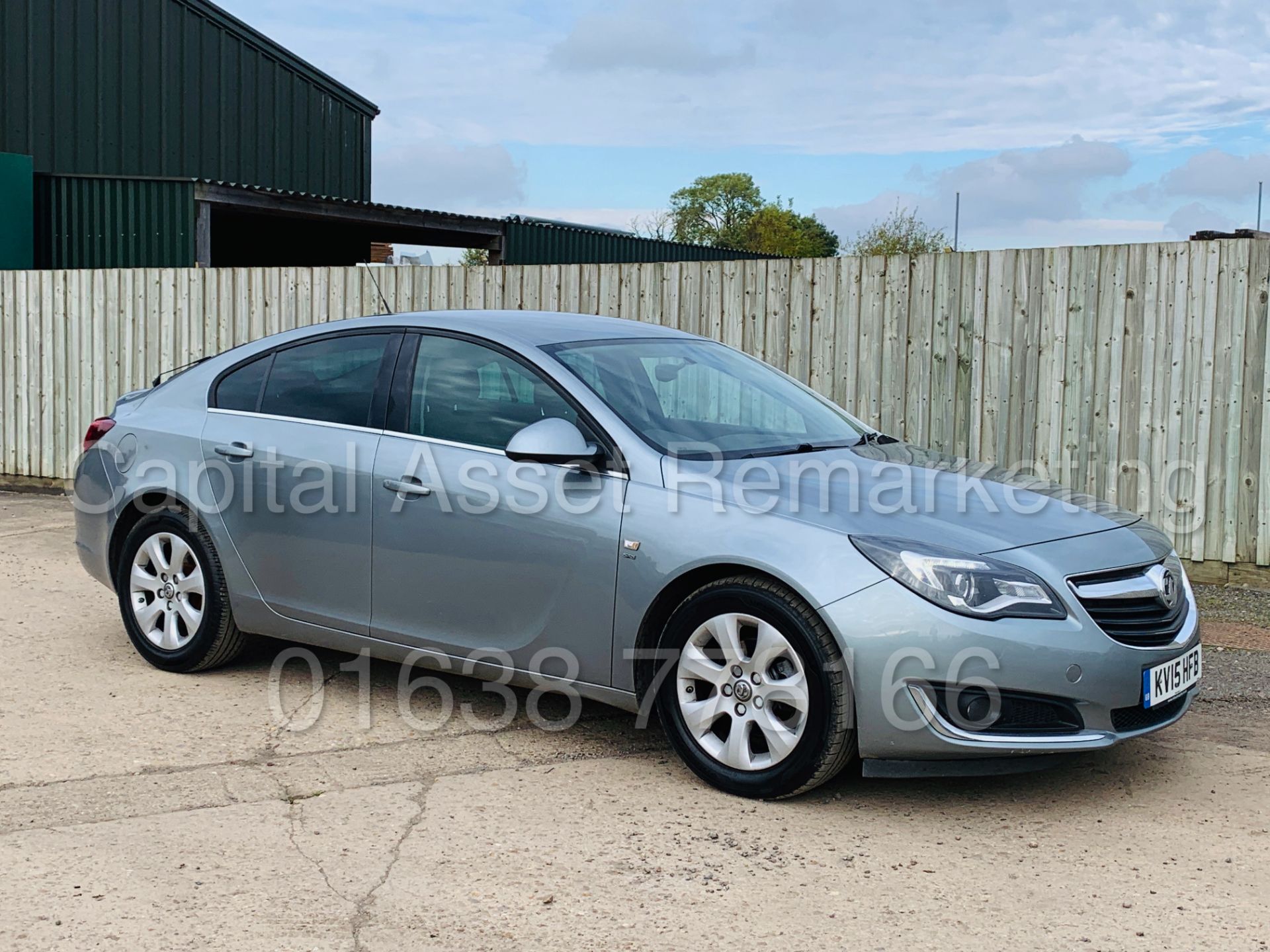 VAUXHALL INSIGNIA *SRI EDITION* (2015 - NEW MODEL) '2.0 CDTI - STOP/START - 6 SPEED' (1 OWNER)