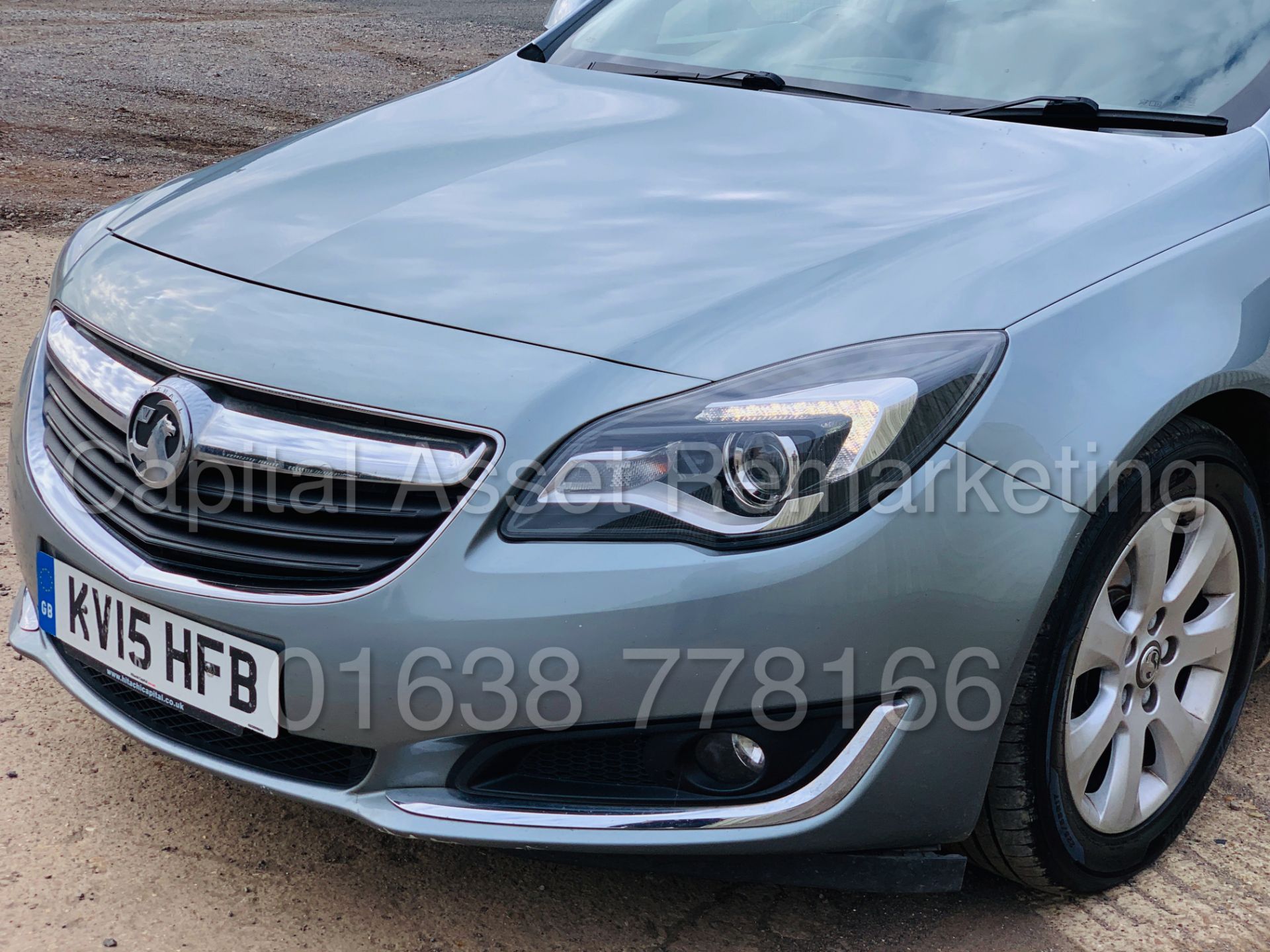 VAUXHALL INSIGNIA *SRI EDITION* (2015 - NEW MODEL) '2.0 CDTI - STOP/START - 6 SPEED' (1 OWNER) - Image 14 of 40