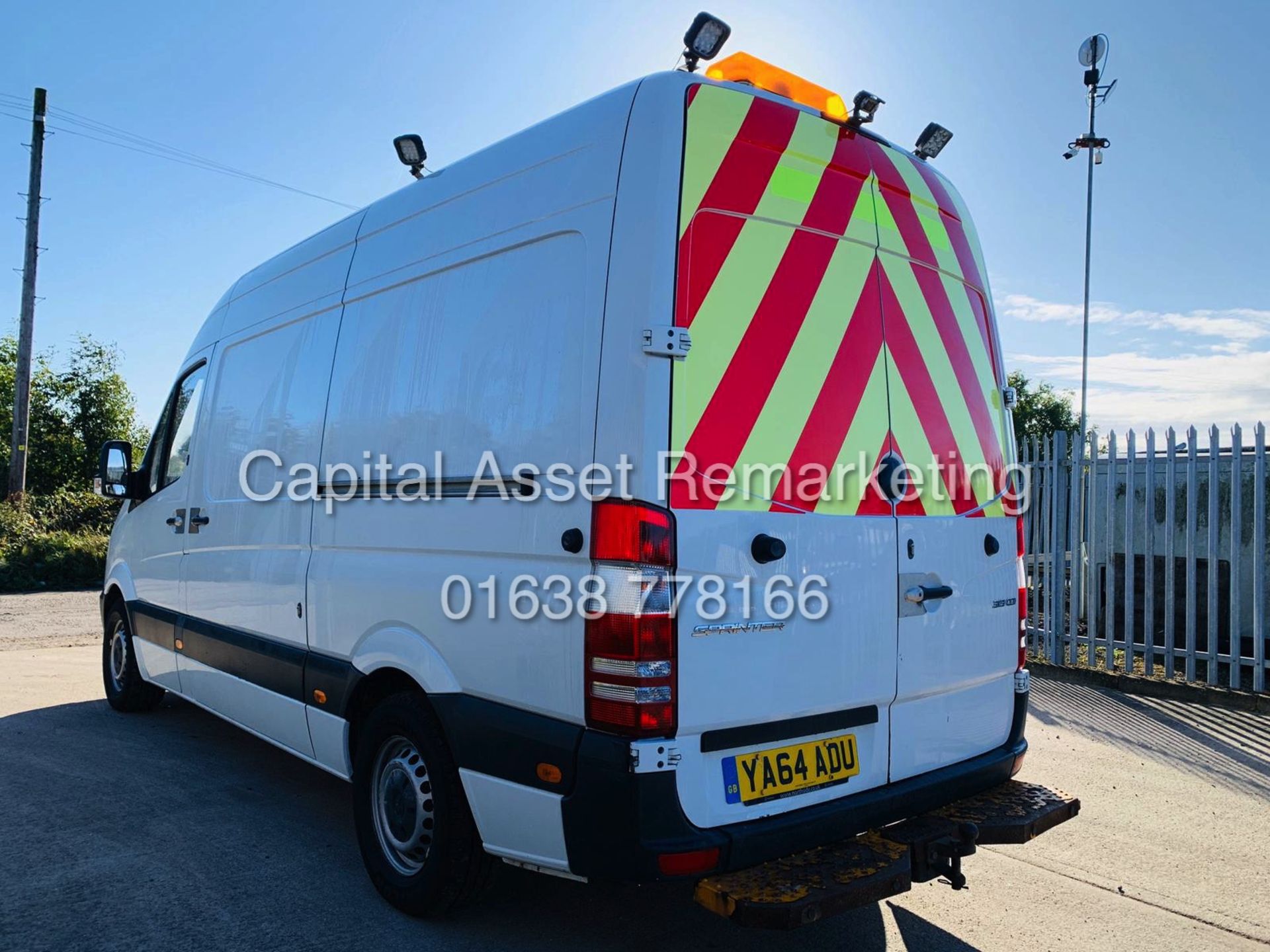 MERCEDES SPRINTER 313CDI MWB / HI TOP (2015) 5 SEATER MESSING / WELFARE UNIT - 1 OWNER *RARE* - Image 34 of 47