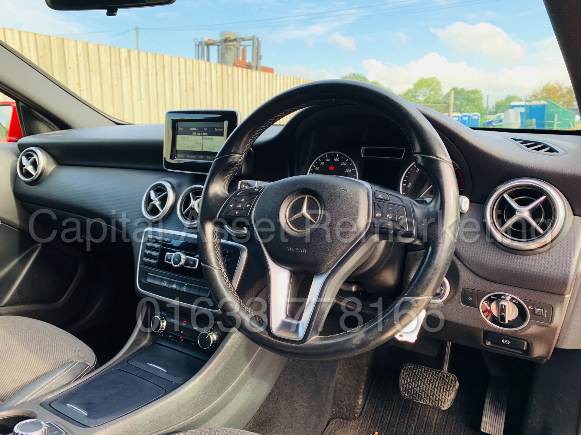 MERCEDES-BENZ A180 *5 DOOR HATCHBACK* (2015 - NEW MODEL) '1.5 CDI - 7-G TRONIC AUTO' **HUGE SPEC** - Image 30 of 43