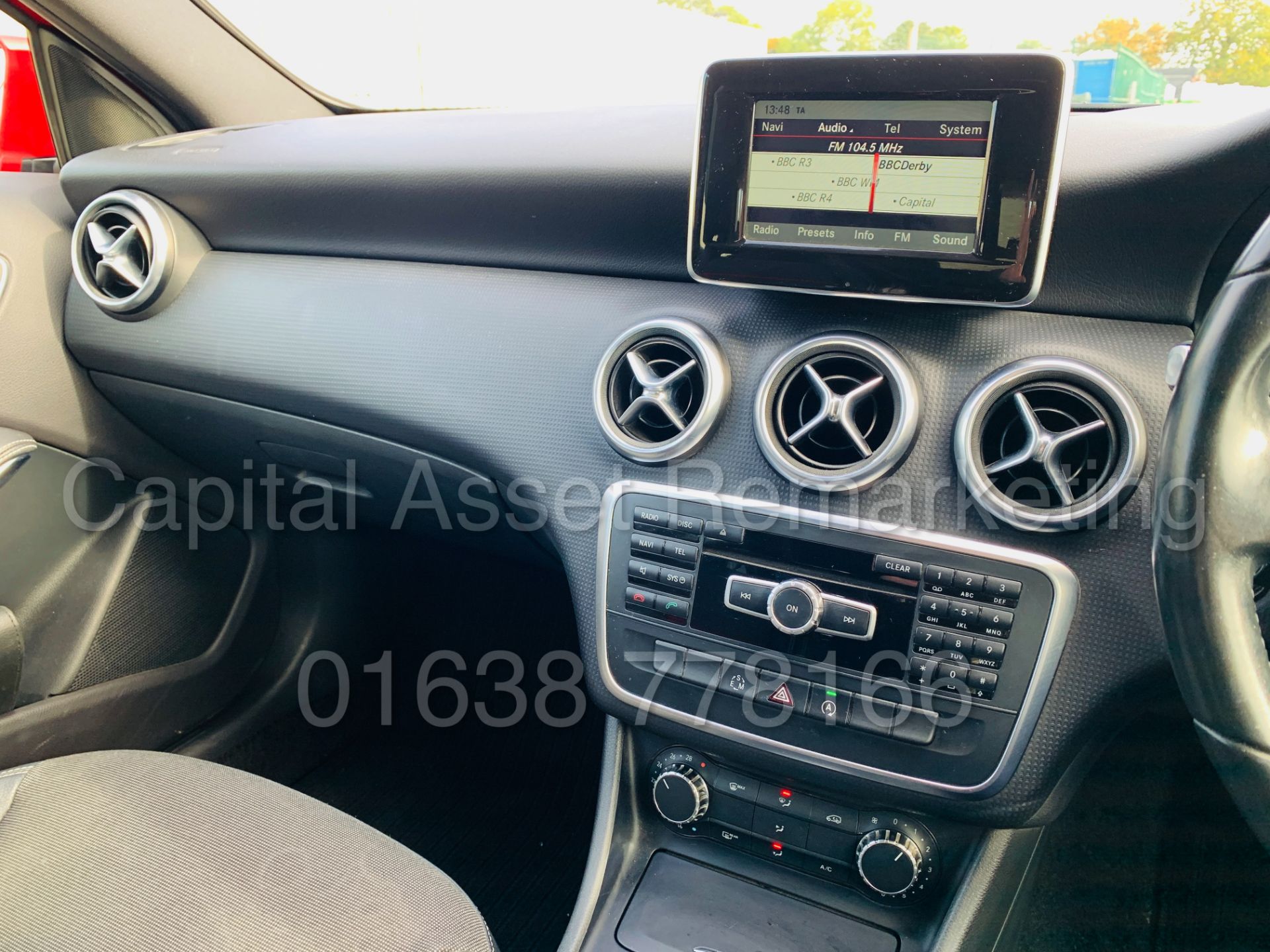 MERCEDES-BENZ A180 *5 DOOR HATCHBACK* (2015 - NEW MODEL) '1.5 CDI - 7-G TRONIC AUTO' **HUGE SPEC** - Image 34 of 43