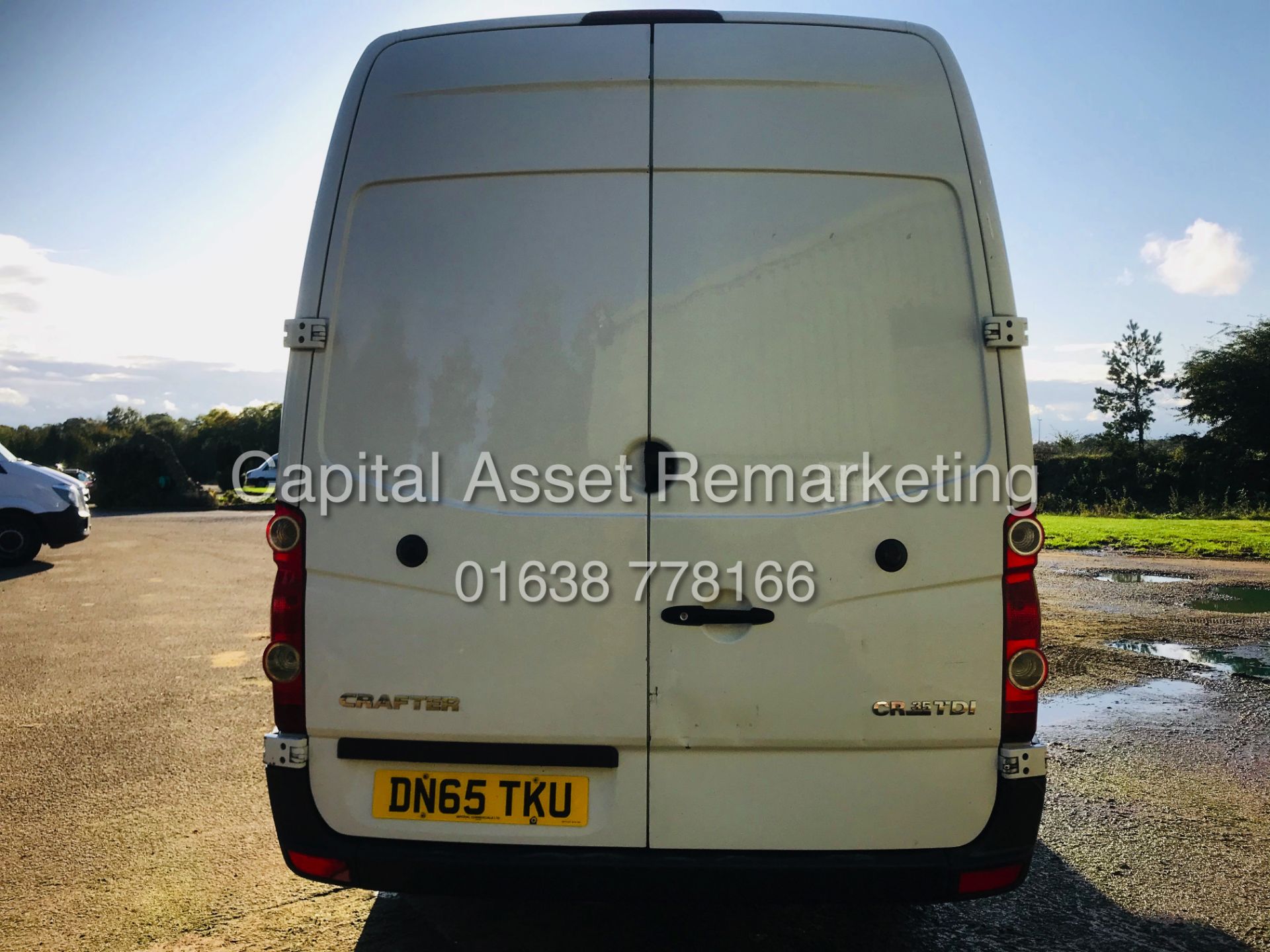 (ON SALE) VOLKSWAGEN CRAFTER 2.0TDI LWB / HI TOP (2016) 1 OWNER - CRUISE - MF STEERING - ELEC PACK - Image 4 of 15