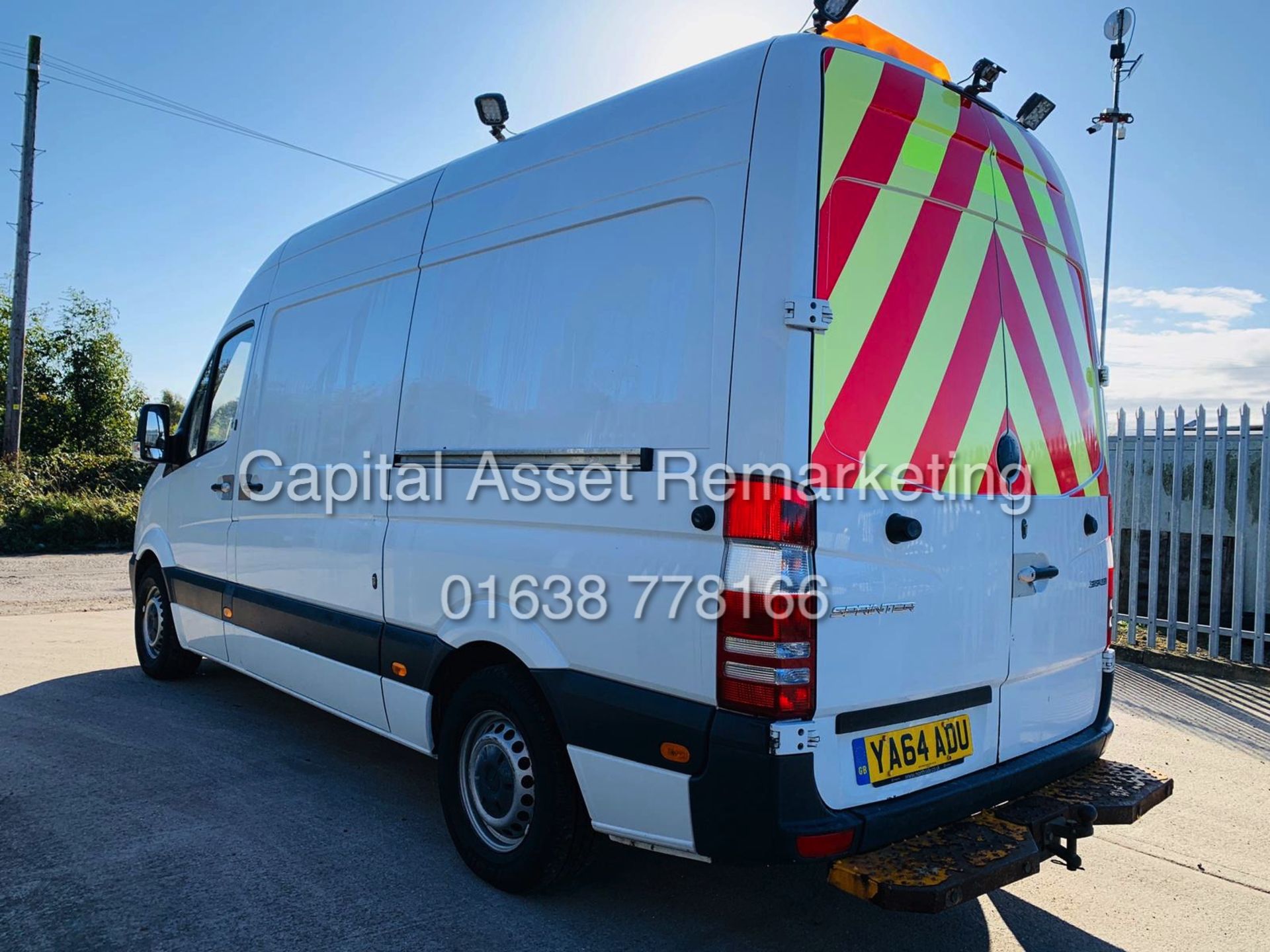 MERCEDES SPRINTER 313CDI MWB / HI TOP (2015) 5 SEATER MESSING / WELFARE UNIT - 1 OWNER *RARE* - Image 36 of 47