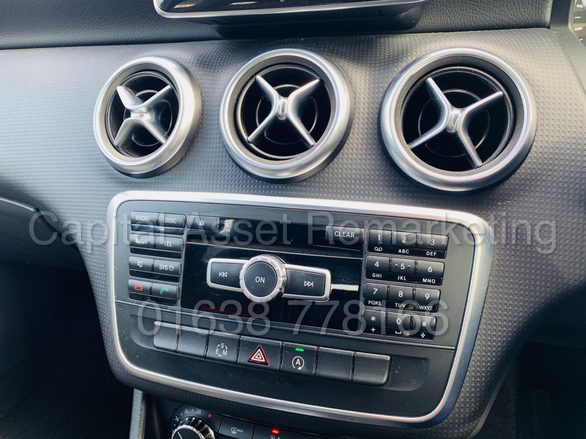 MERCEDES-BENZ A180 *5 DOOR HATCHBACK* (2015 - NEW MODEL) '1.5 CDI - 7-G TRONIC AUTO' **HUGE SPEC** - Image 36 of 43