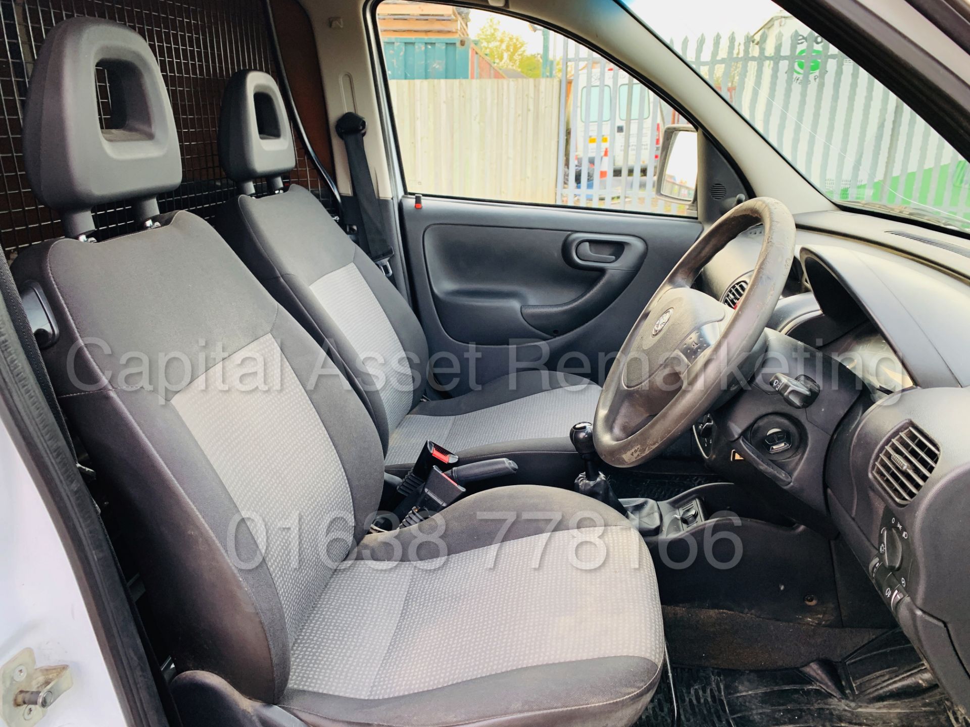 VAUXHALL COMBO 2000 CDTI 16V *LCV - PANEL VAN* (2011 MODEL) '1.7 CDTI - 100 BHP' (NO VAT - SAVE 20%) - Image 16 of 22