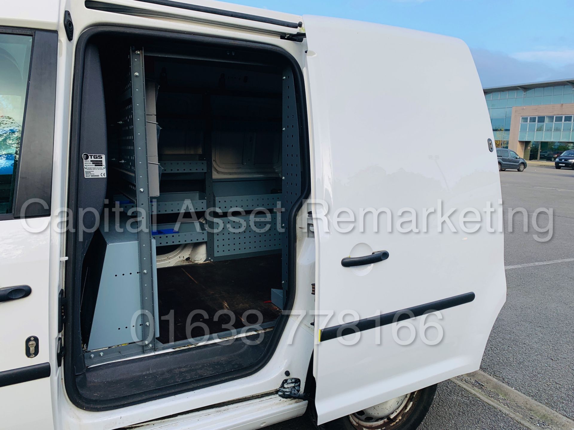 (On Sale) VOLKSWAGEN CADDY C20 BLUEMOTION *SWB - PANEL VAN* (2014) '1.6 TDI - 102 BHP' **AIR CON** - Image 17 of 30