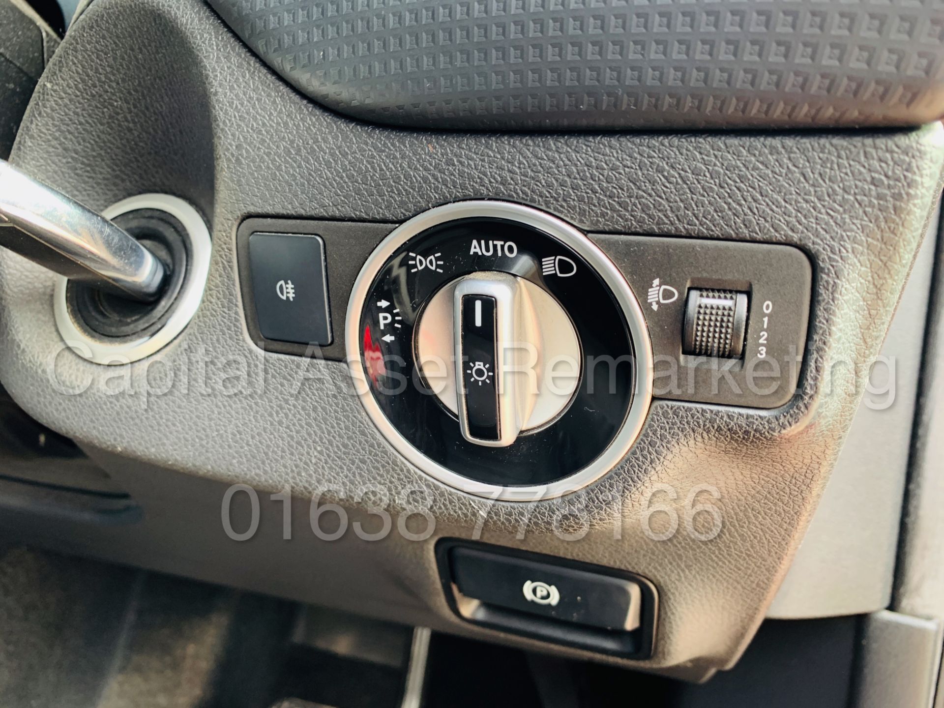 (ON SALE) MERCEDES-BENZ A180 *5 DOOR HATCHBACK* (2015 - NEW MODEL) '1.5 CDI - 7-G TRONIC AUTO' - Image 31 of 43