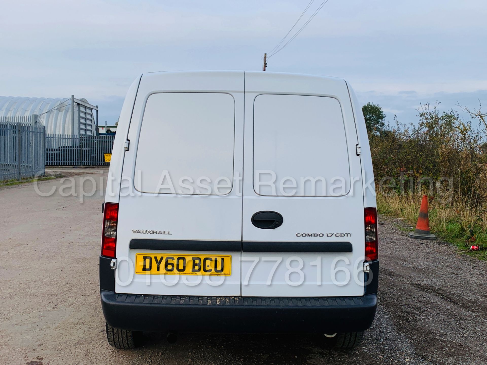 VAUXHALL COMBO 2000 CDTI 16V *LCV - PANEL VAN* (2011 MODEL) '1.7 CDTI - 100 BHP' (NO VAT - SAVE 20%) - Image 5 of 22