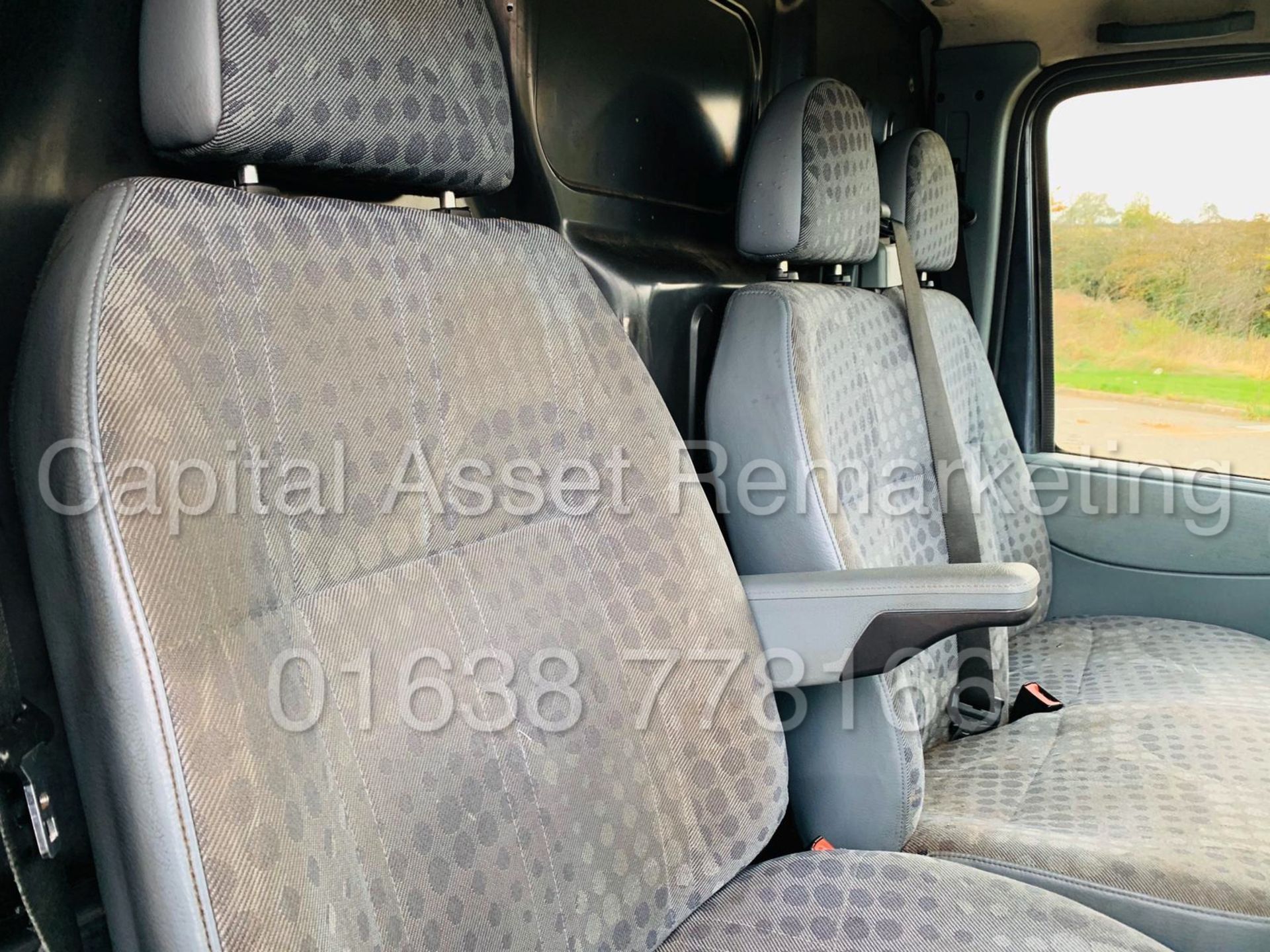 FORD TRANSIT 115 T260 *TREND EDITION* SWB PANEL VAN (2010 MODEL) '2.2 TDCI - 115 BHP - 6 SPEED' - Image 10 of 24