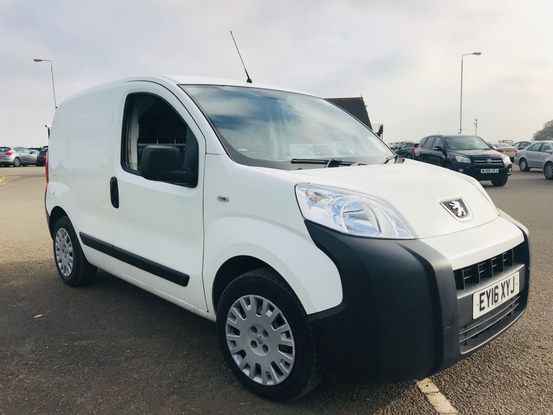 (ON SALE) PEUGEOT BIPPER HDI "PROFESSIONAL" 16 REG - 1 KEEPER - AIR CON - GREAT SPEC - LOOK!!!!