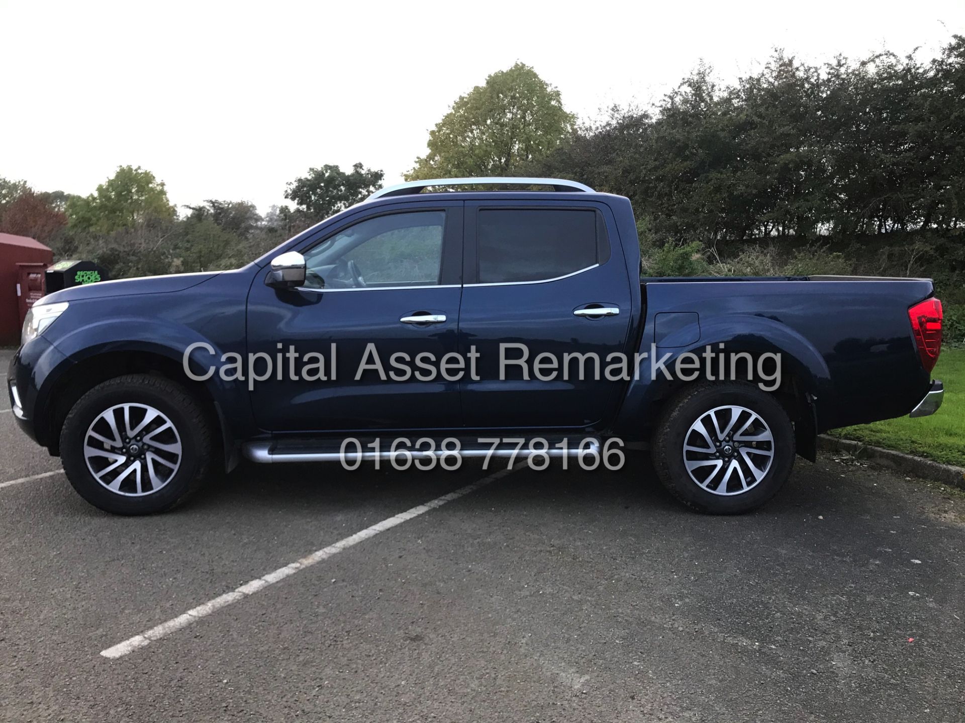 NISSAN NAVARA 2.3DCI "TEKNA" D/C (2017 MODEL) 1 OWNER FSH - SAT NAV - LEATHER - CLIMATE / AIR CON - Image 3 of 27