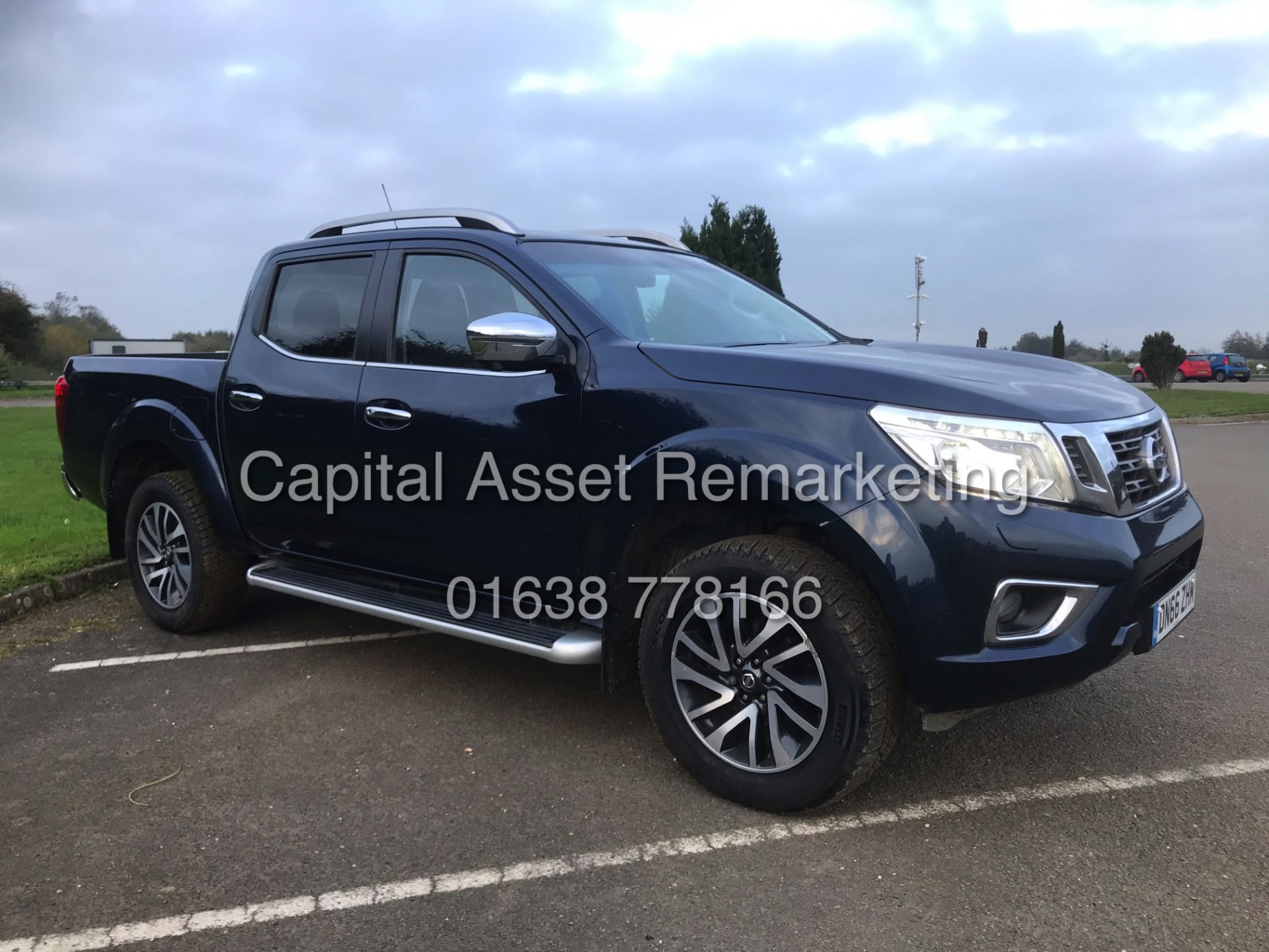 NISSAN NAVARA 2.3DCI "TEKNA" D/C (2017 MODEL) 1 OWNER FSH - SAT NAV - LEATHER - CLIMATE / AIR CON - Image 9 of 27