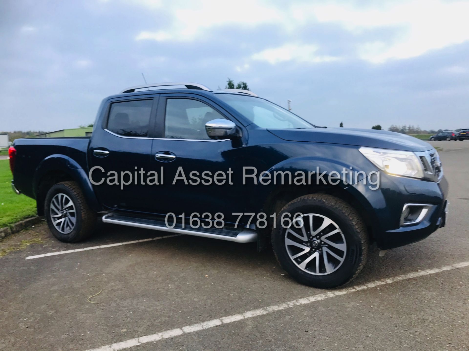 On Sale NISSAN NAVARA 2.3DCI "TEKNA" D/C (2017 MODEL) 1 OWNER FSH *TOP OF THE RANGE SAT NAV LEATHER - Image 9 of 26