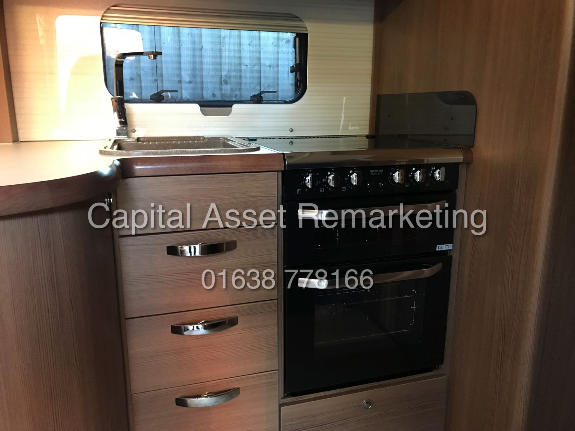 (ON SALE) BUCCANEER COMMODORE (2018 MODEL) LUXURY CARAVAN *TOP SPEC* NEW AROUND £37,000-END BEDROOM - Image 13 of 33