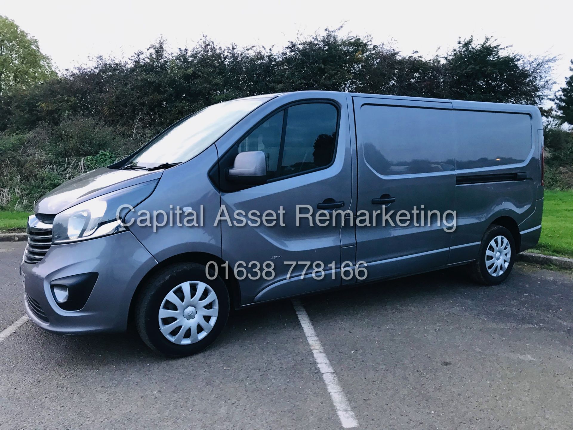 VAUXHALL VIVARO 1.6CDTI "SPORTIVE" LWB (2016 MODEL - NEW SHAPE) 1 OWNER - AIR CON - 6 SPEED - S/S - Image 2 of 16