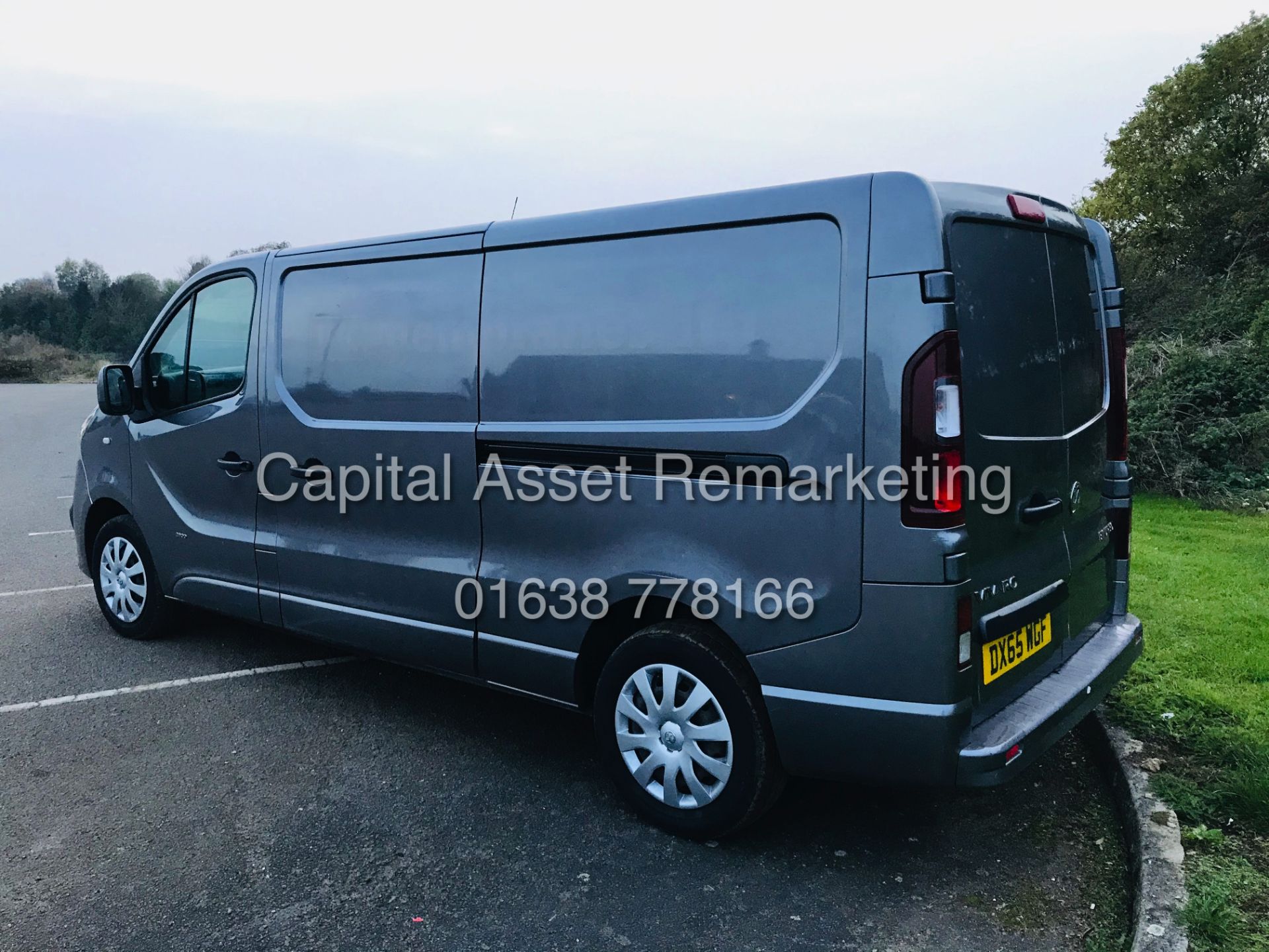 VAUXHALL VIVARO 1.6CDTI "SPORTIVE" LWB (2016 MODEL - NEW SHAPE) 1 OWNER - AIR CON - 6 SPEED - S/S - Image 4 of 16