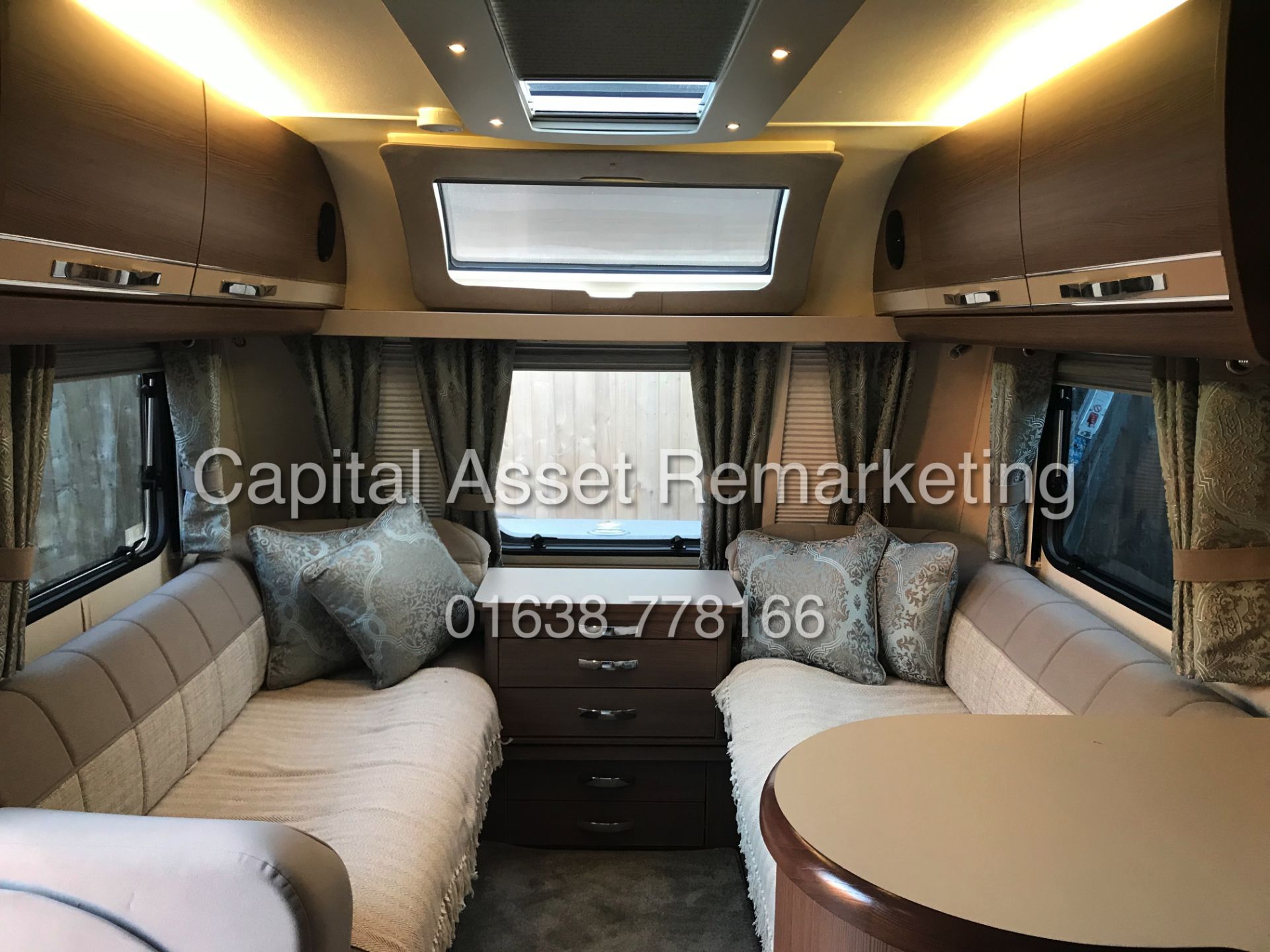 (ON SALE) BUCCANEER COMMODORE (2018 MODEL) LUXURY CARAVAN *TOP SPEC* NEW AROUND £37,000-END BEDROOM - Image 9 of 33