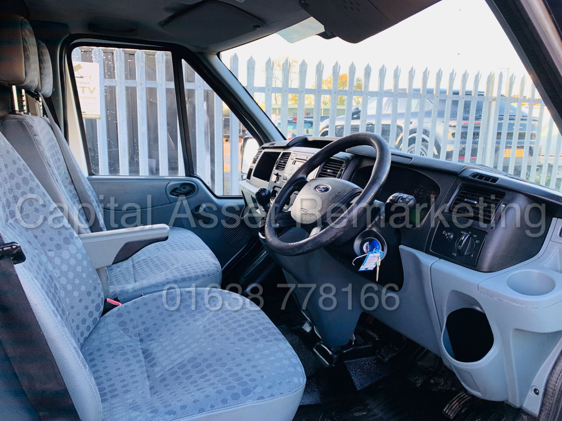 FORD TRANSIT 100 T280 FWD *SWB - PANEL VAN* (2014 MODEL) '2.2 TDCI - 100 BHP - 6 SPEED' (1 OWNER) - Bild 21 aus 32