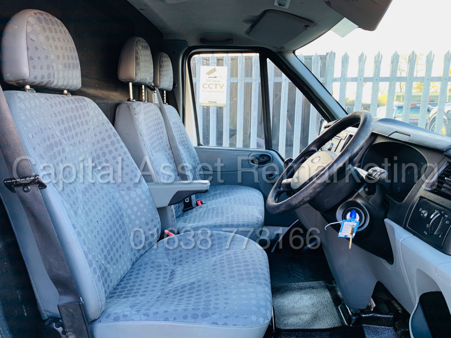 FORD TRANSIT 100 T280 FWD *SWB - PANEL VAN* (2014 MODEL) '2.2 TDCI - 100 BHP - 6 SPEED' (1 OWNER) - Bild 23 aus 32