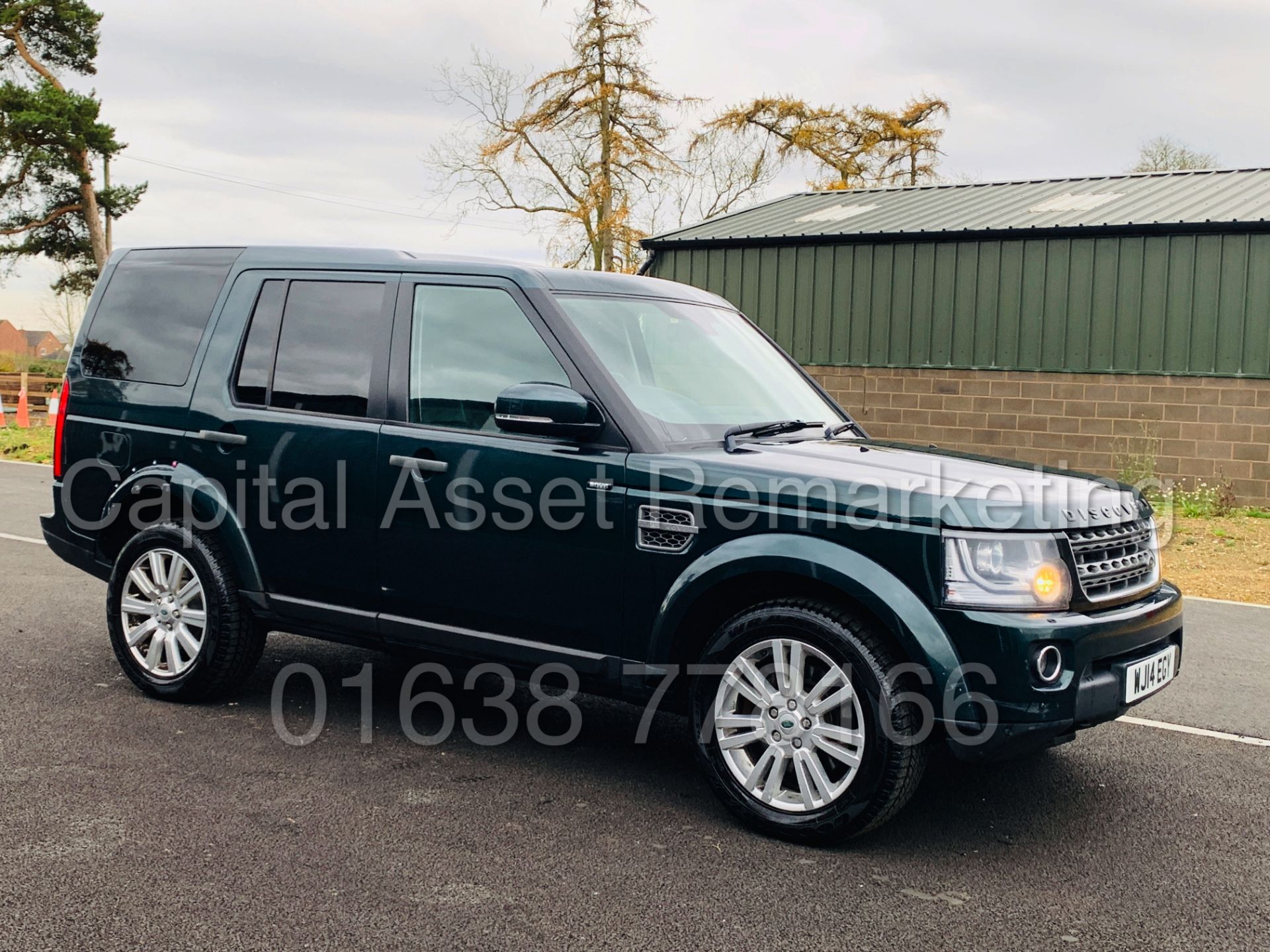 LAND ROVER DISCOVERY 4 *XS EDITION* UTILITY COMMERCIAL (2014) '3.0 SDV6 - 8 SPEED AUTO' *TOP SPEC* - Image 9 of 49