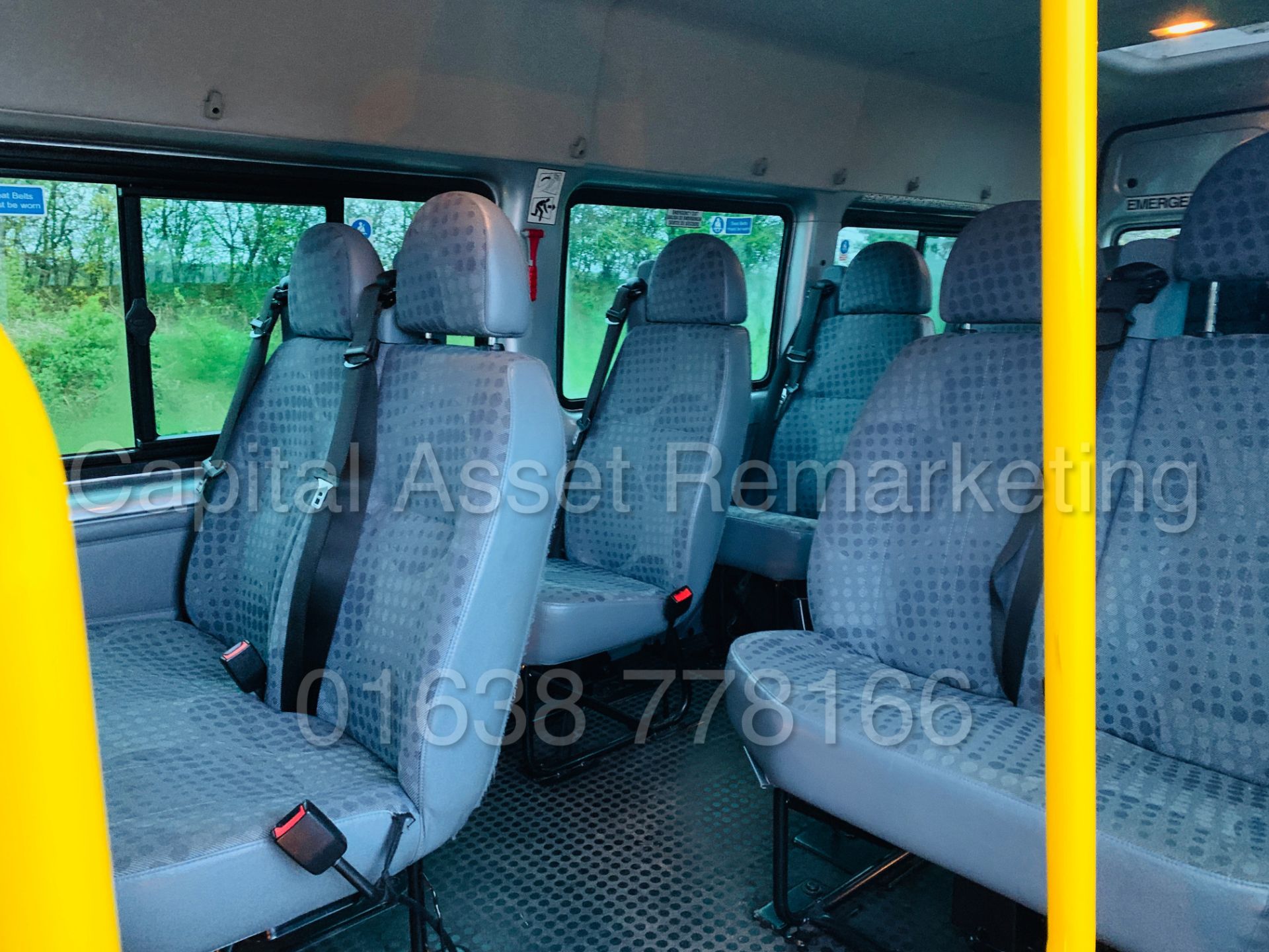 FORD TRANSIT 135 T430 RWD *XLWB -17 SEATER MINI-BUS* (2013) '2.2 TDCI - 135 BHP - 6 SPEED' (1 OWNER) - Image 24 of 43