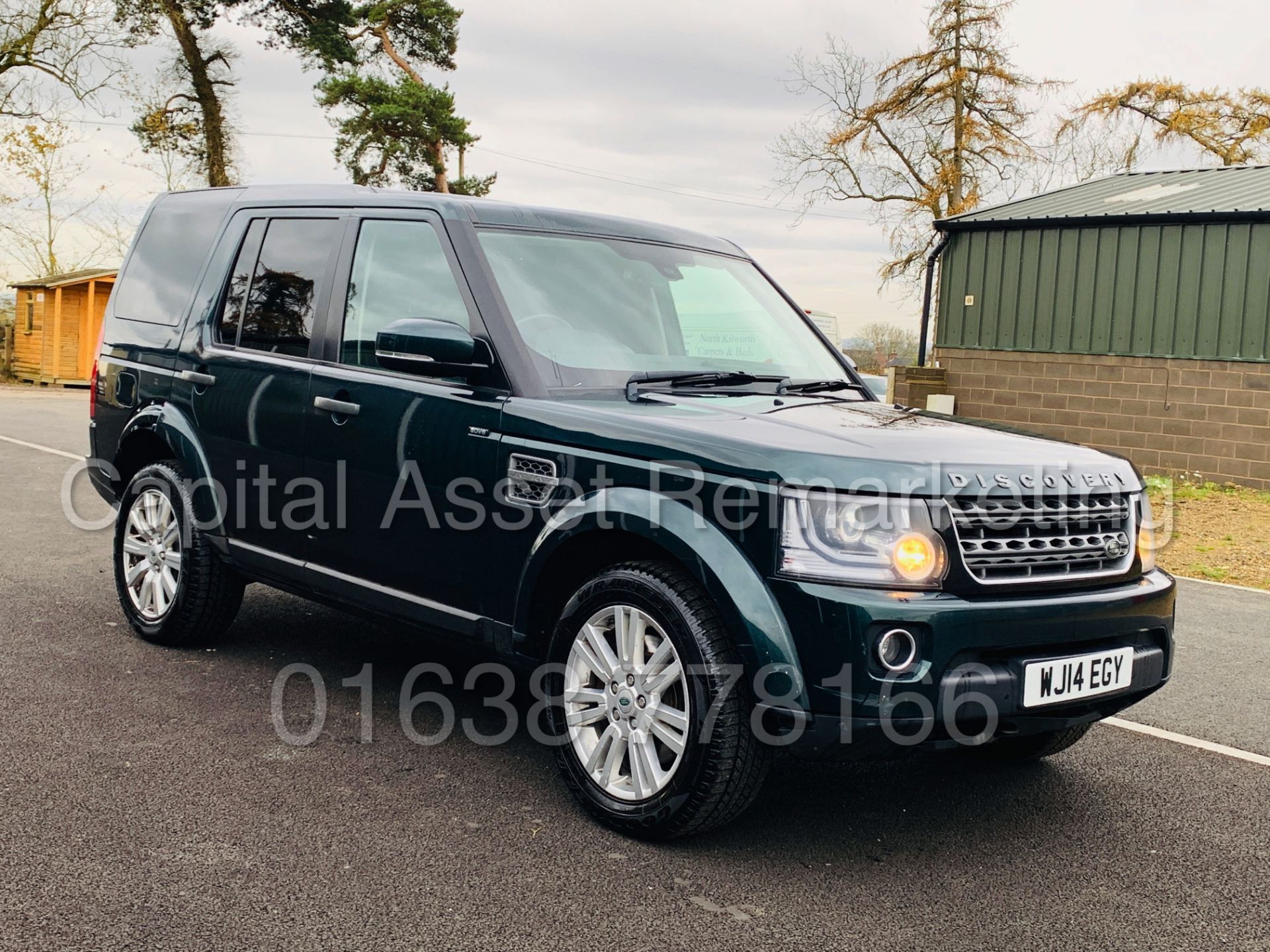 LAND ROVER DISCOVERY 4 *XS EDITION* UTILITY COMMERCIAL (2014) '3.0 SDV6 - 8 SPEED AUTO' *TOP SPEC* - Image 11 of 49
