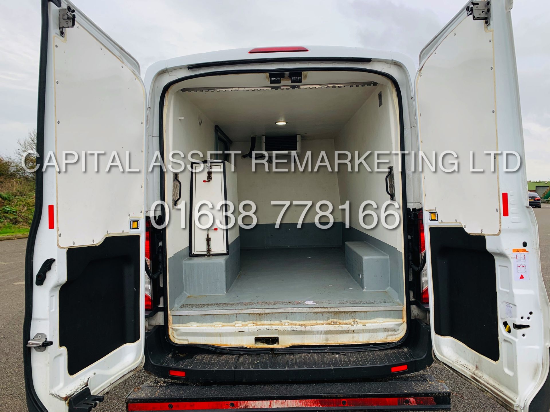 FORD TRANSIT 125 T350L RWD *LWB - REFRIGERATED VAN* (2016) '2.2 TDCI - 125 BHP - 6 SPEED' (1 OWNER) - Bild 11 aus 26