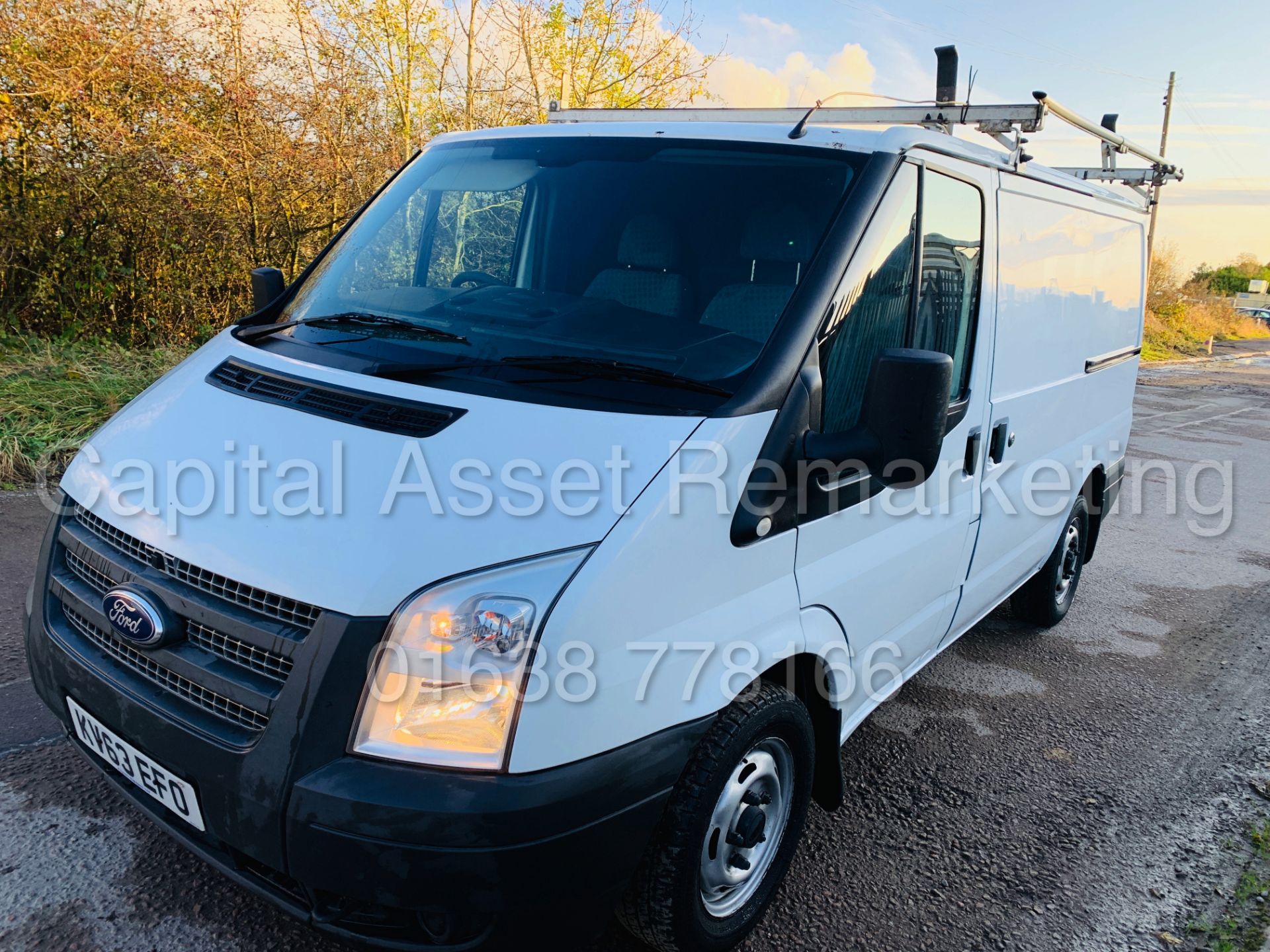 FORD TRANSIT 100 T280 FWD *SWB - PANEL VAN* (2014 MODEL) '2.2 TDCI - 100 BHP - 6 SPEED' (1 OWNER) - Image 5 of 32