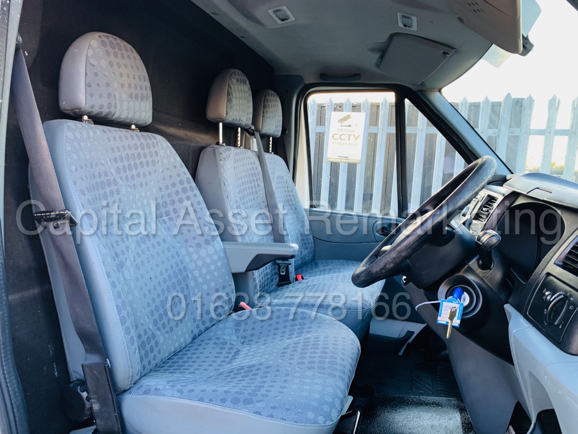 FORD TRANSIT 100 T280 FWD *SWB - PANEL VAN* (2014 MODEL) '2.2 TDCI - 100 BHP - 6 SPEED' (1 OWNER) - Bild 22 aus 32