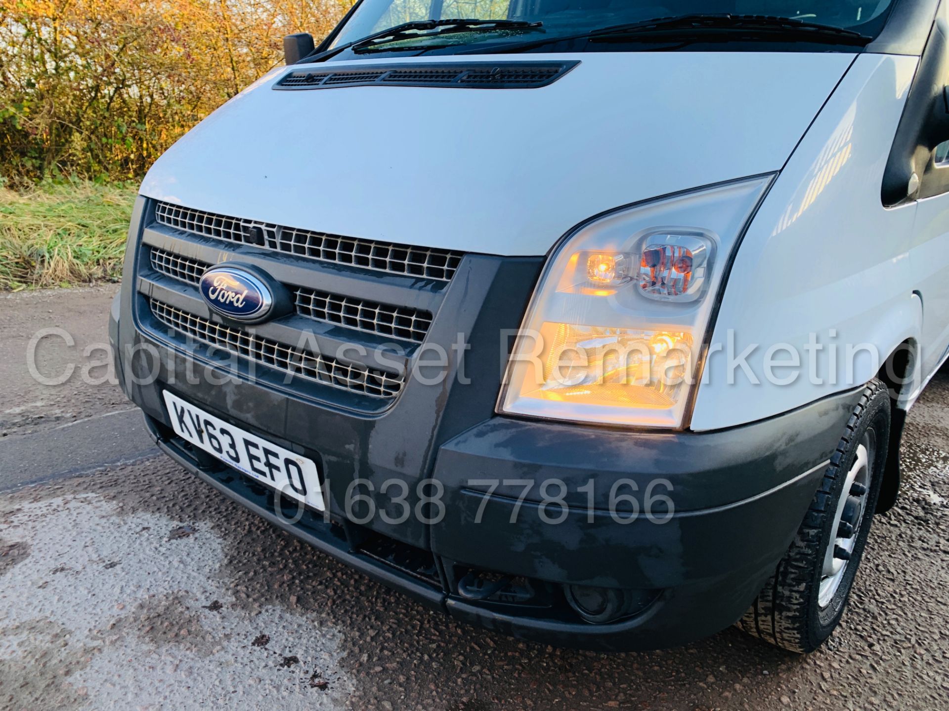 FORD TRANSIT 100 T280 FWD *SWB - PANEL VAN* (2014 MODEL) '2.2 TDCI - 100 BHP - 6 SPEED' (1 OWNER) - Image 13 of 32