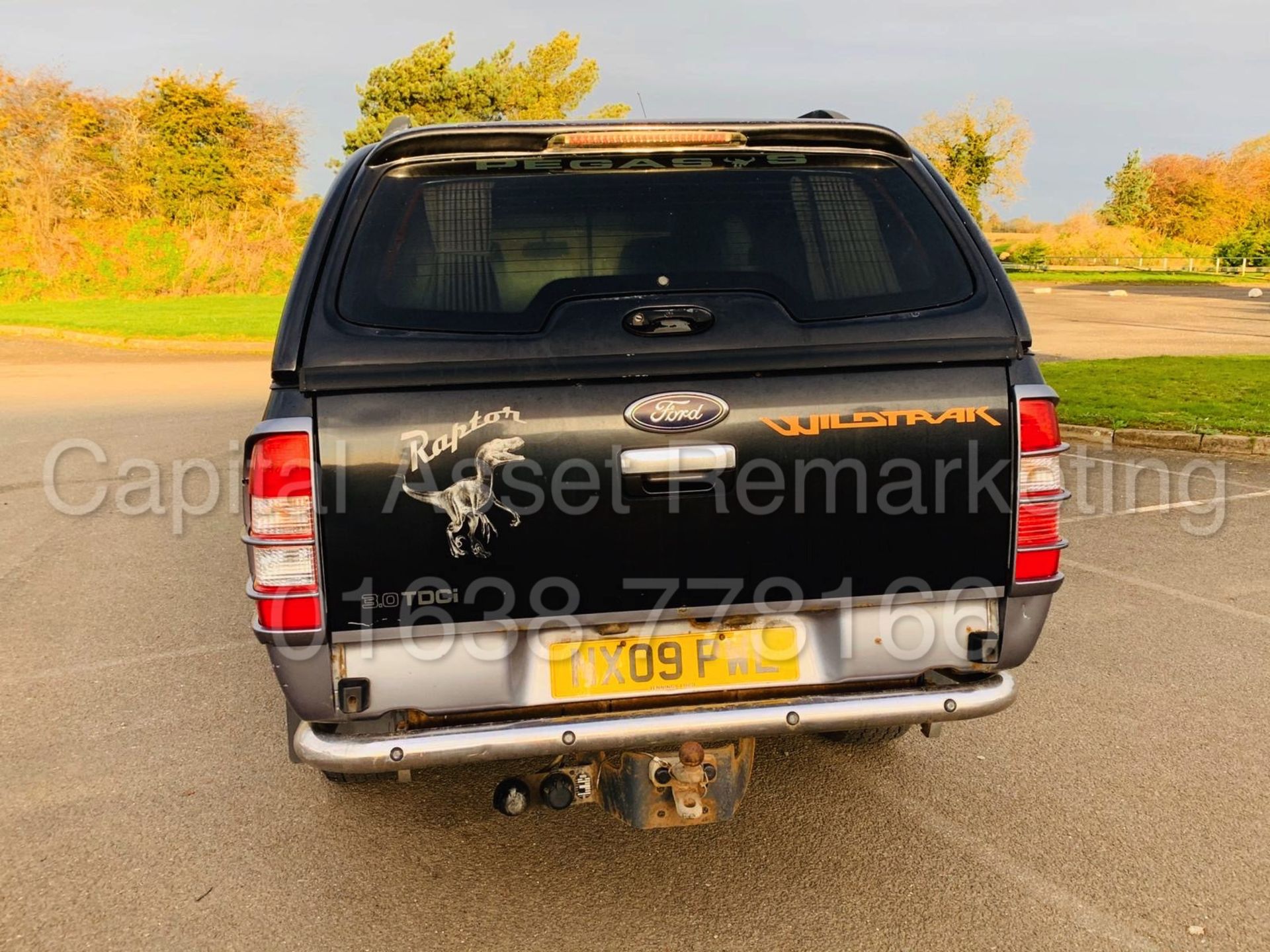 FORD RANGER *WILDTRAK* DOUBLE CAB PICK-UP *4X4* (2009) '3.0 TDCI - 156 BHP* (FULLY LOADED) - Image 8 of 31