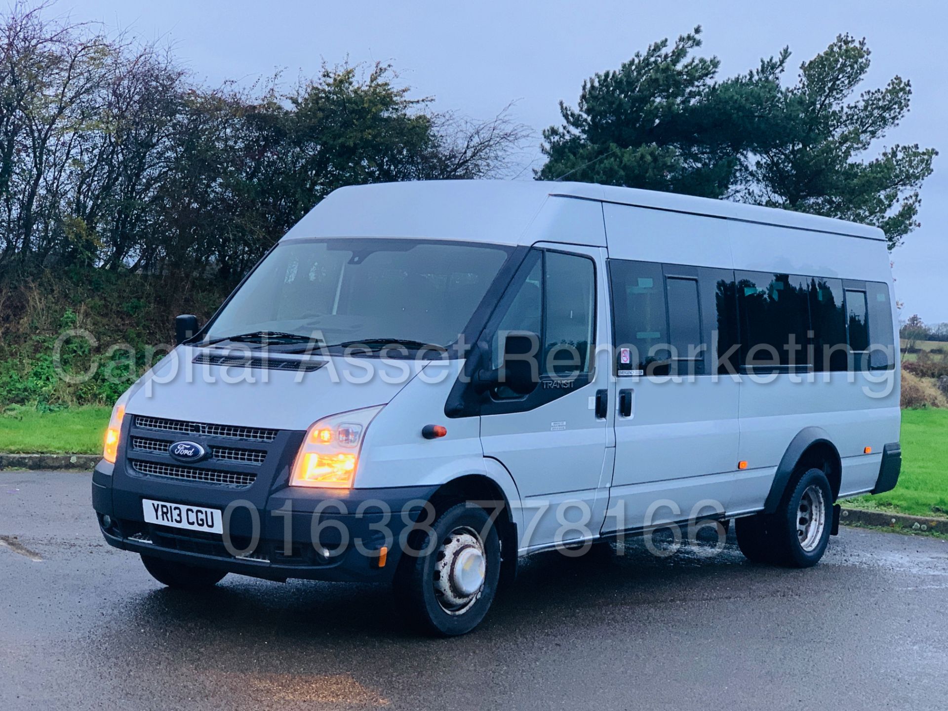 FORD TRANSIT 135 T430 RWD *XLWB -17 SEATER MINI-BUS* (2013) '2.2 TDCI - 135 BHP - 6 SPEED' (1 OWNER) - Image 3 of 43