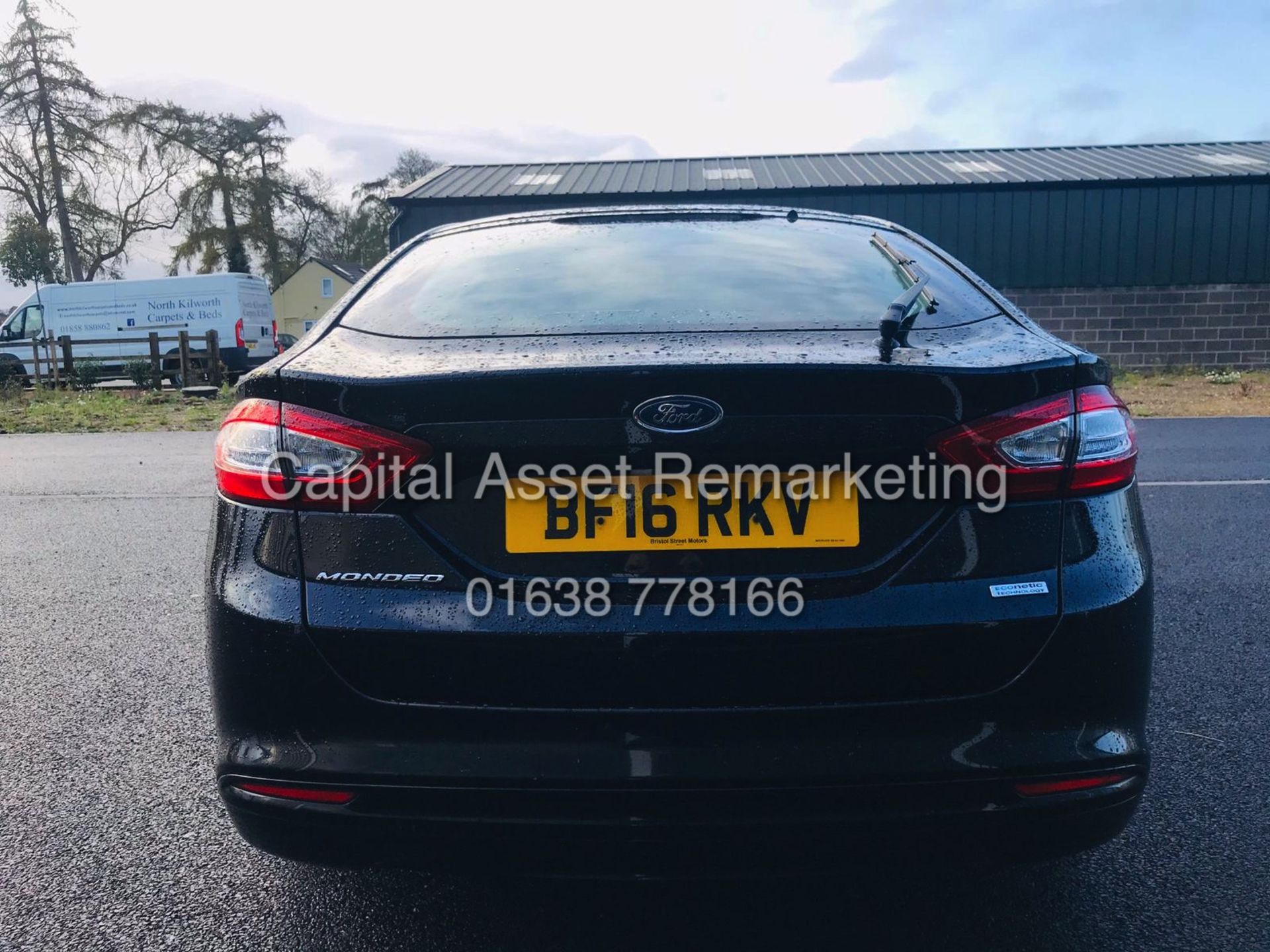 FORD MONDEO 1.5TDCI "TITANIUM" HATCHBACK - 16 REG - BLACK - SAT NAV - 1 KEEPER - CLIMATE- START STOP - Bild 7 aus 27