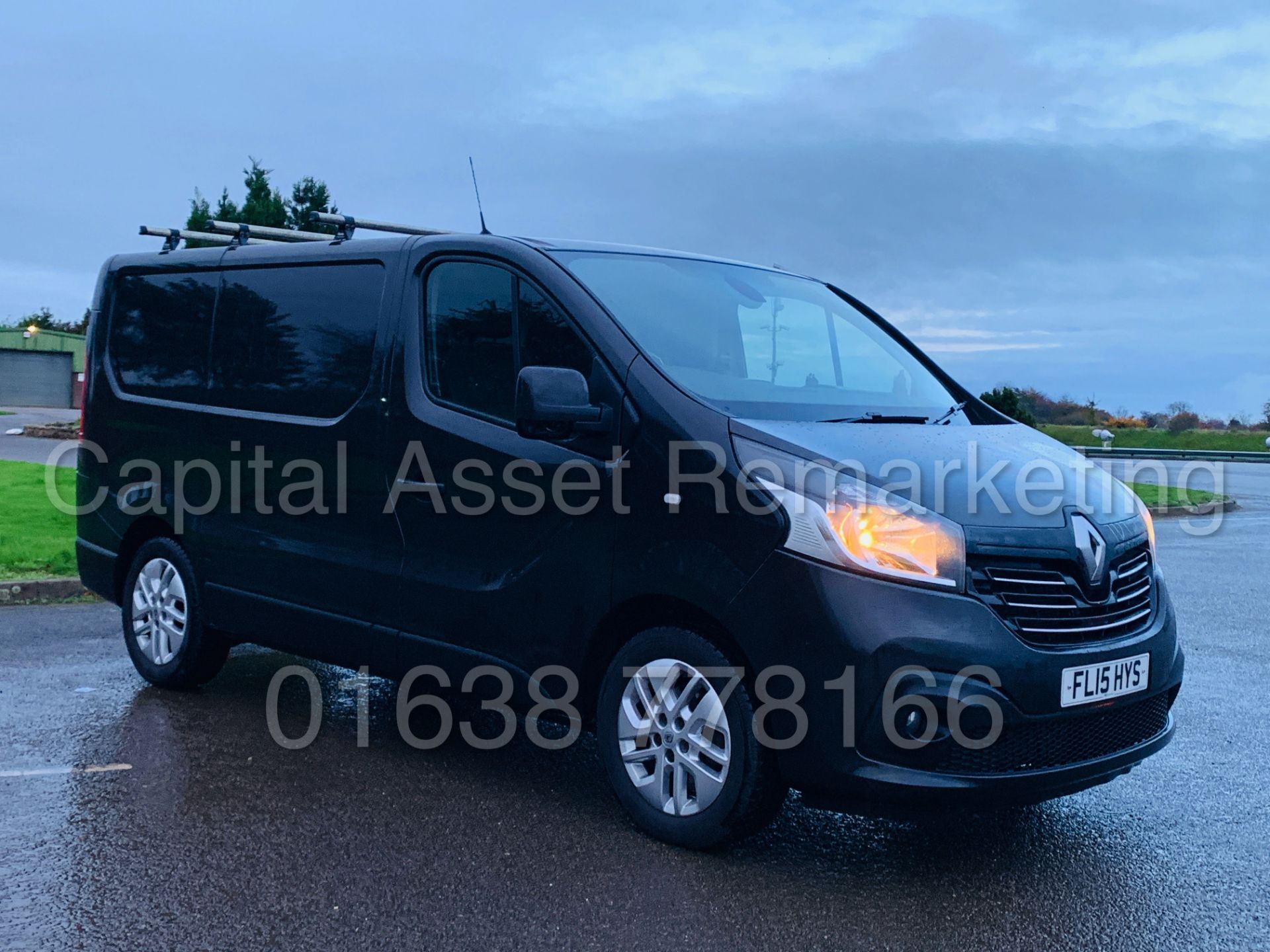 RENAULT TRAFIC *SPORT ENERGY* SWB (2015 - NEW MODEL) '1.6 DCI - 120 BHP - 6 SPEED' *SAT NAV - A/C* - Image 10 of 39