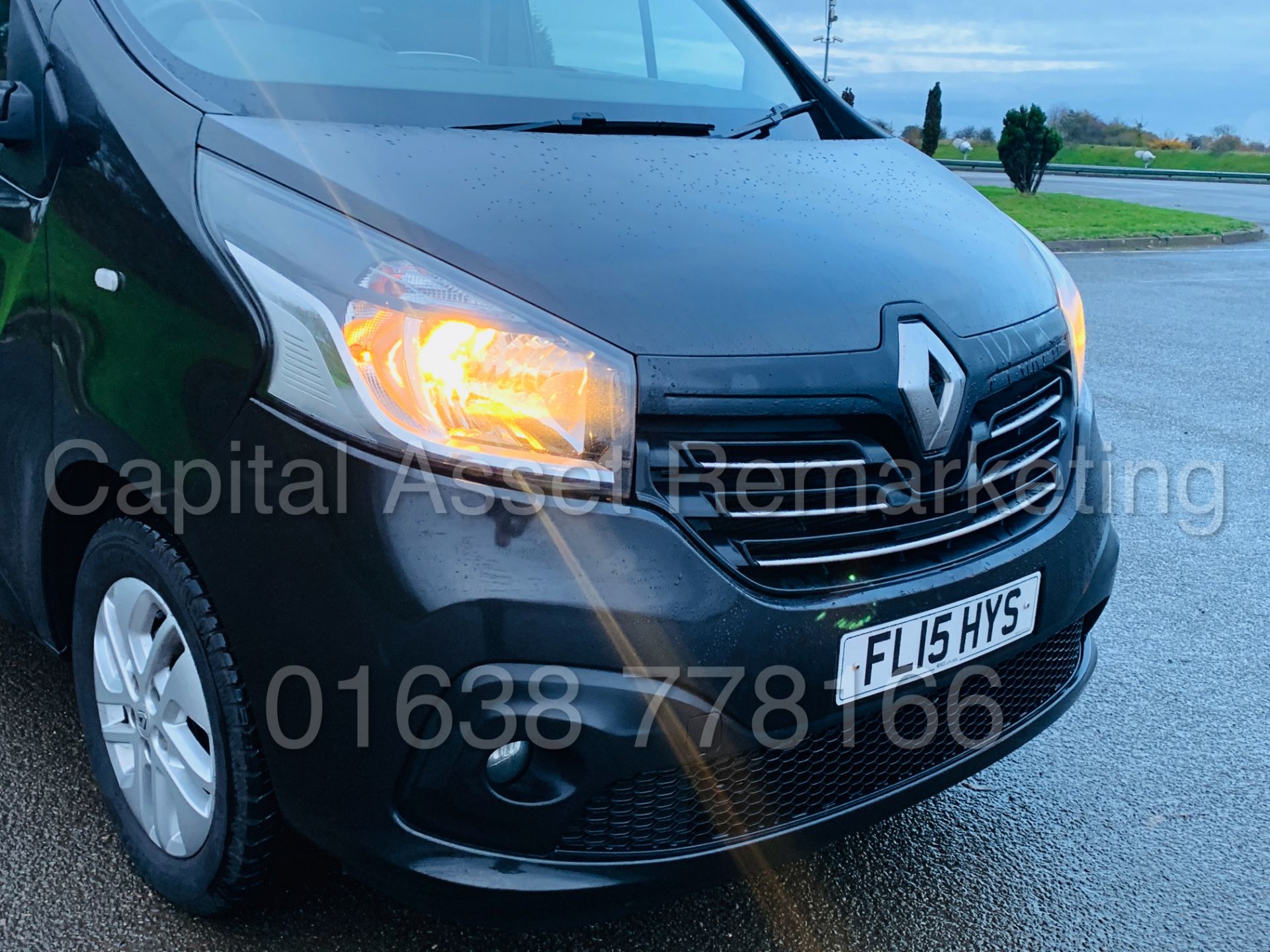 RENAULT TRAFIC *SPORT ENERGY* SWB (2015 - NEW MODEL) '1.6 DCI - 120 BHP - 6 SPEED' *SAT NAV - A/C* - Image 13 of 39